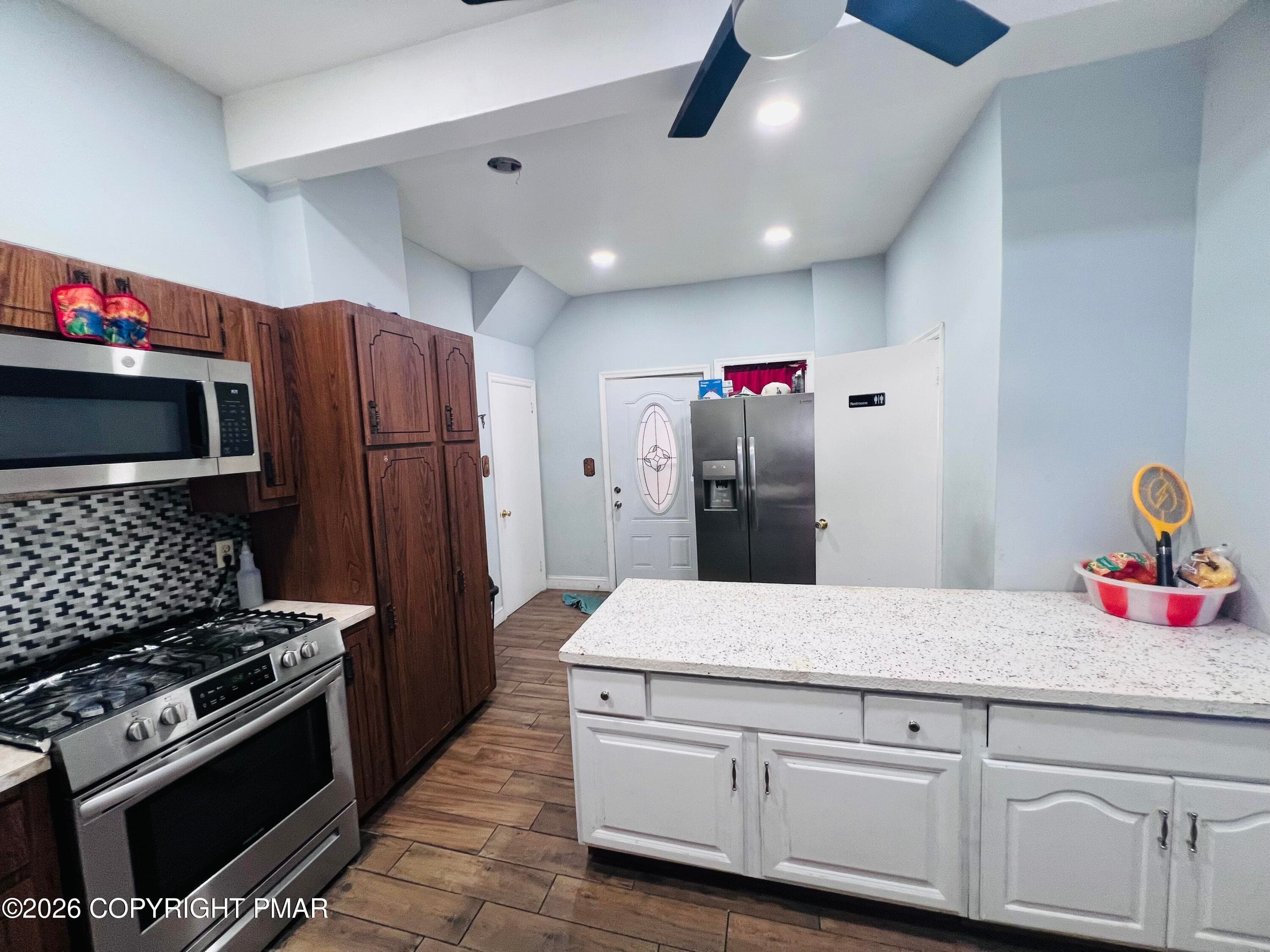 IMG_2626 - 302 Willow Street, Scranton, PA 18505