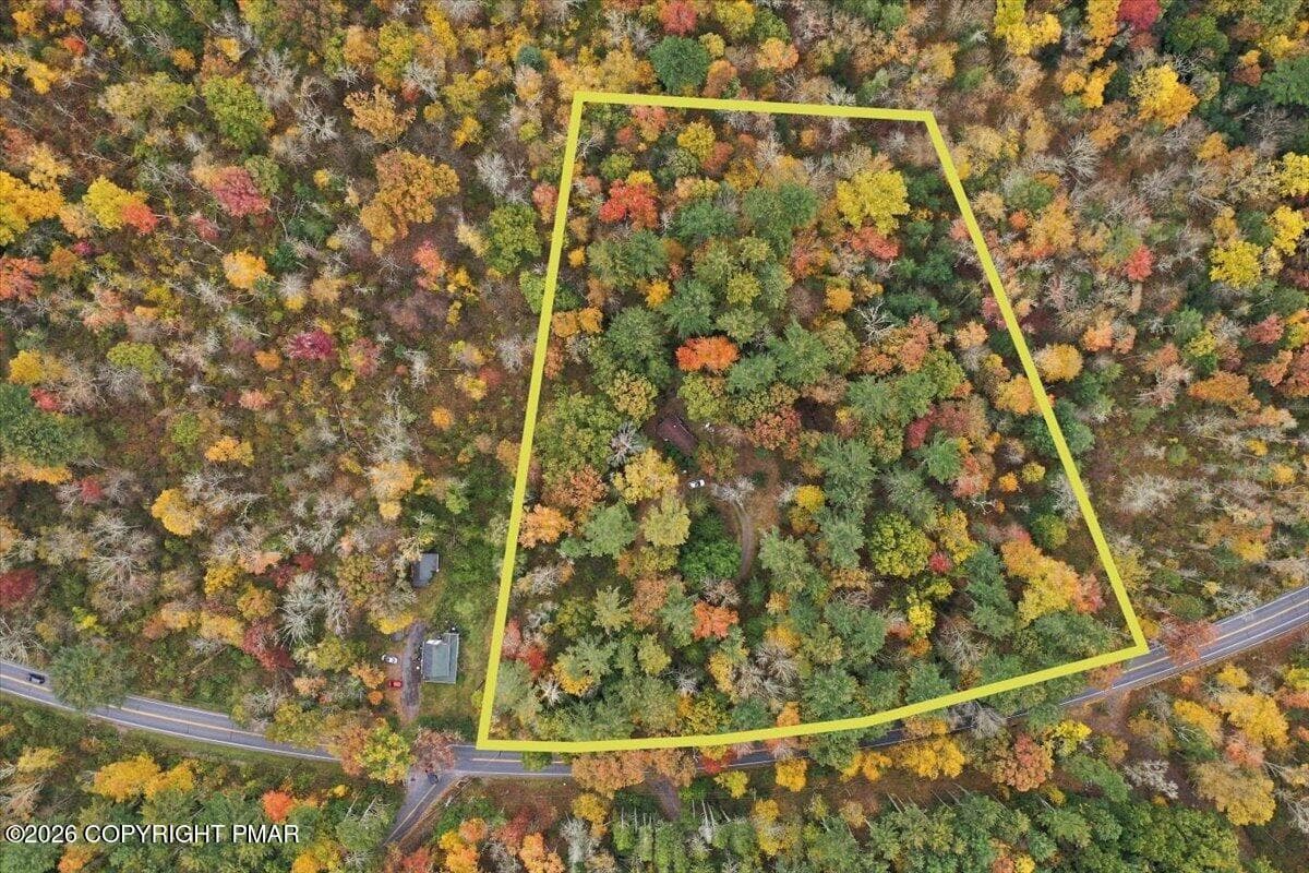 5468 Paradise Valley Road, Cresco, PA 18326