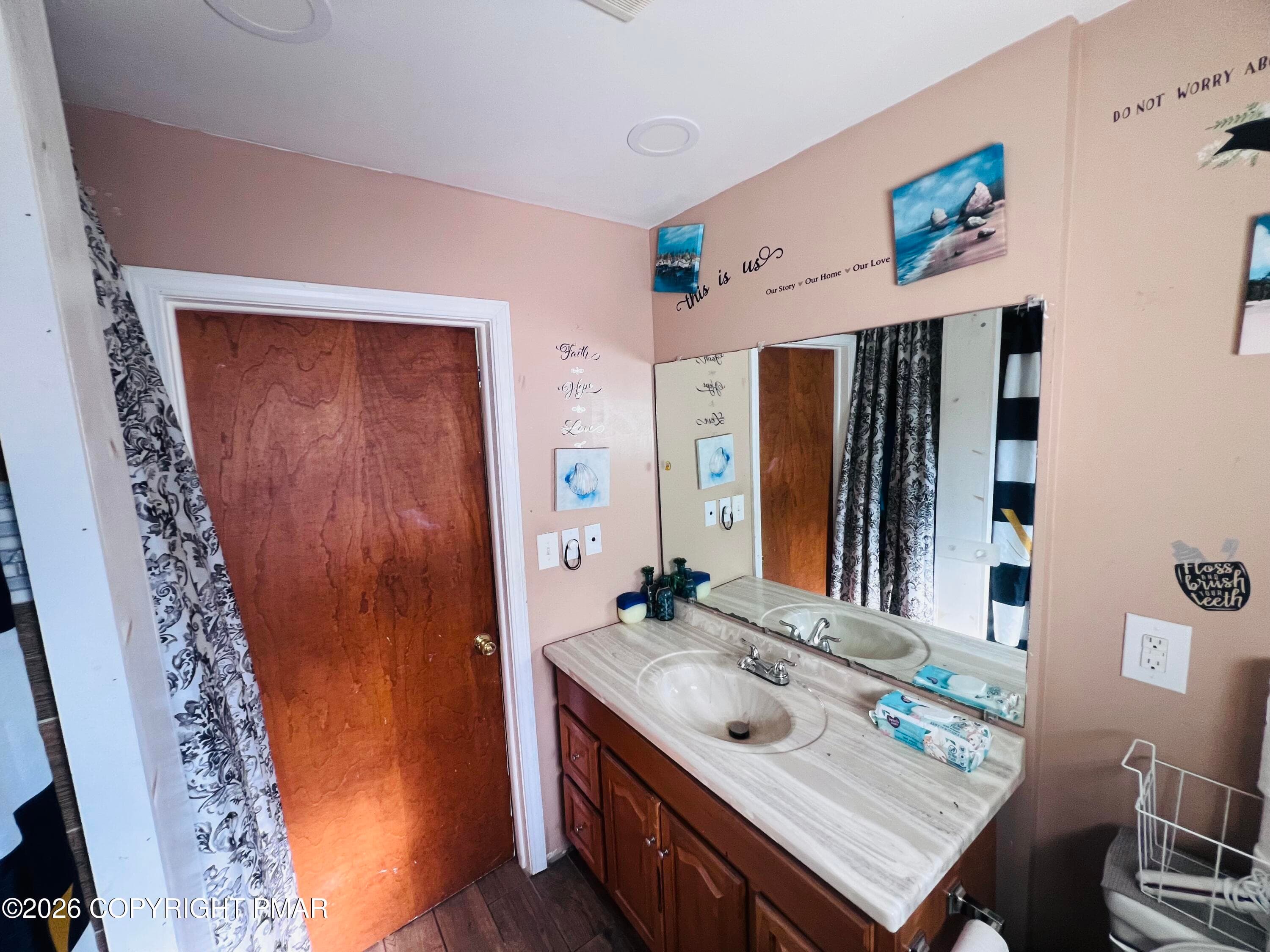 IMG_2630 - 302 Willow Street, Scranton, PA 18505