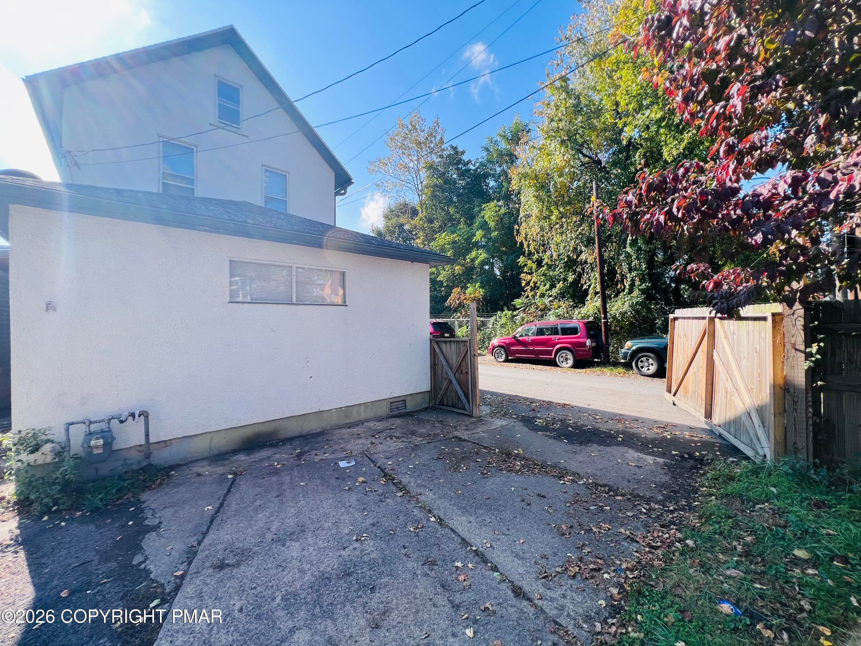 IMG_2663 - 302 Willow Street, Scranton, PA 18505
