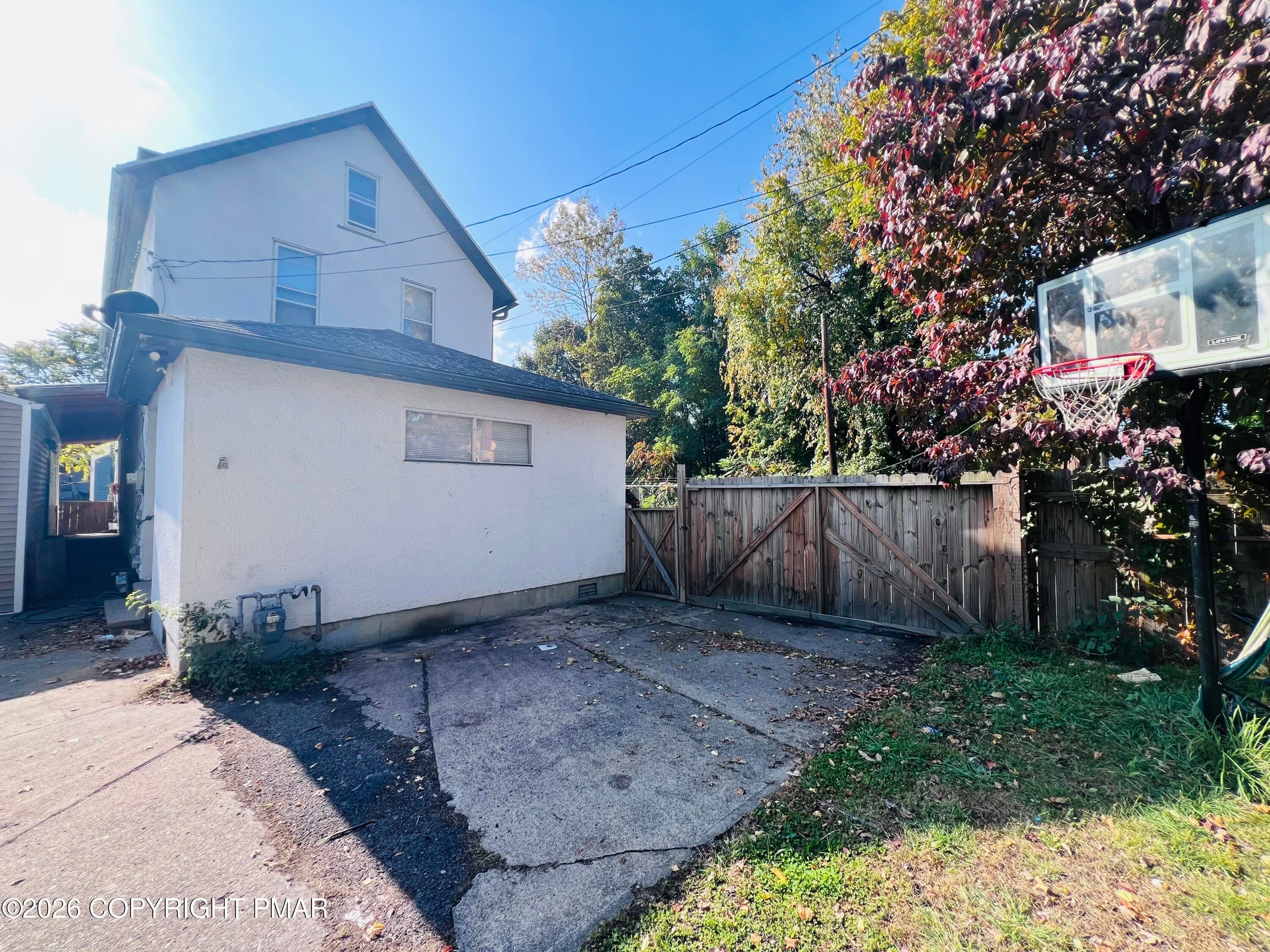 IMG_2662 - 302 Willow Street, Scranton, PA 18505