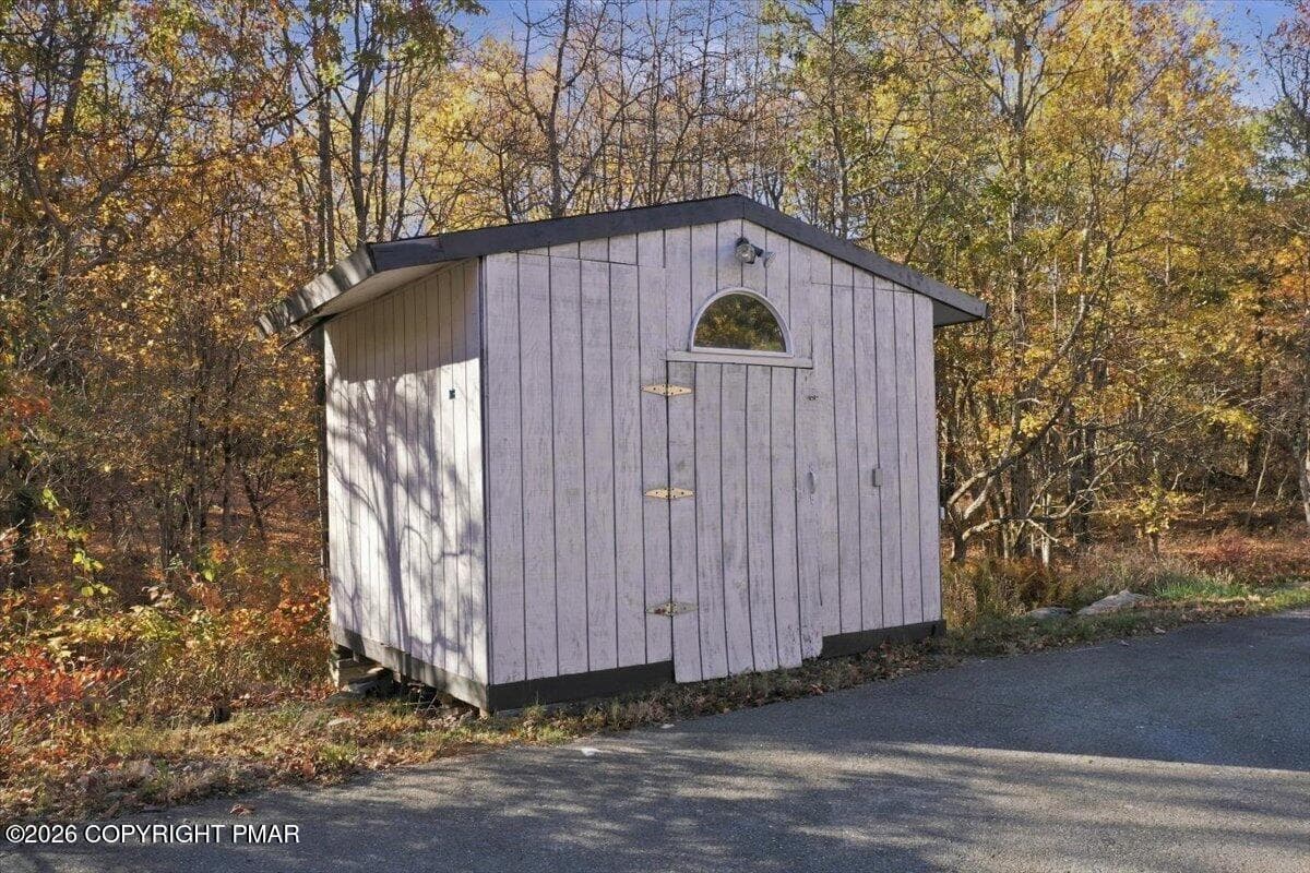 085-085_DJI_0940 - 1291 Glade Drive, Long Pond, PA 18334