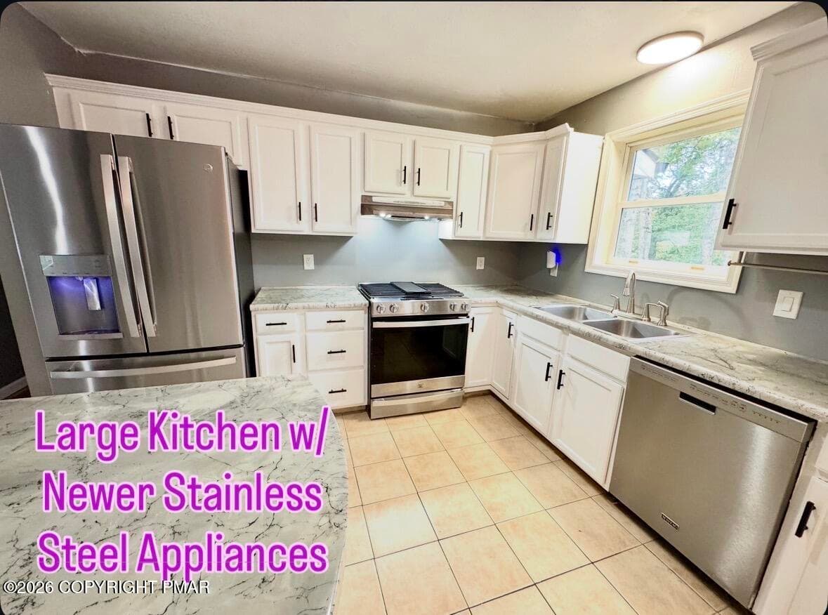 9807 Deerwood Drive, Tobyhanna, PA 18466