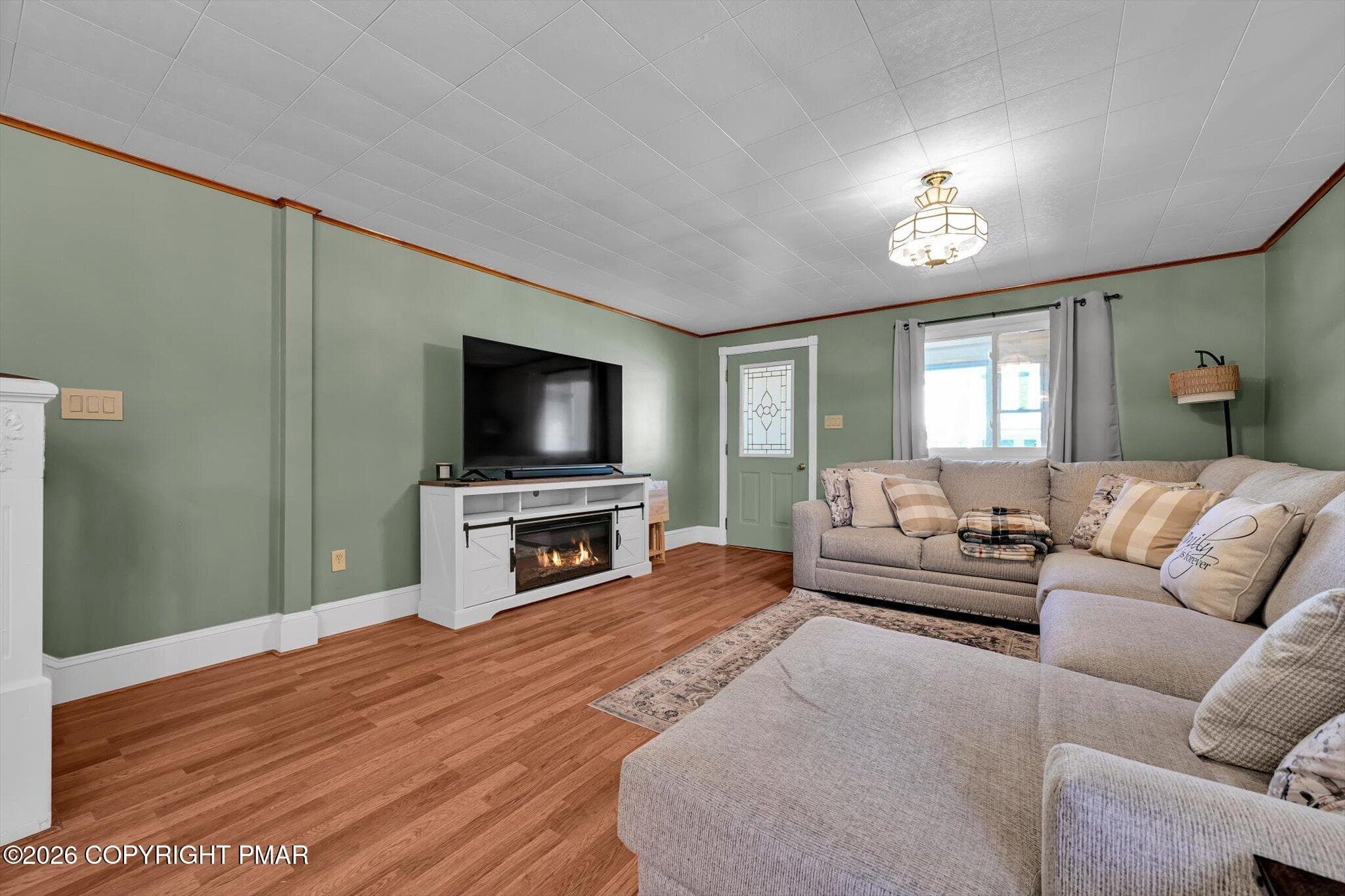 14-Living Room - 211 W Hazard Street, Summit Hill, PA 18250
