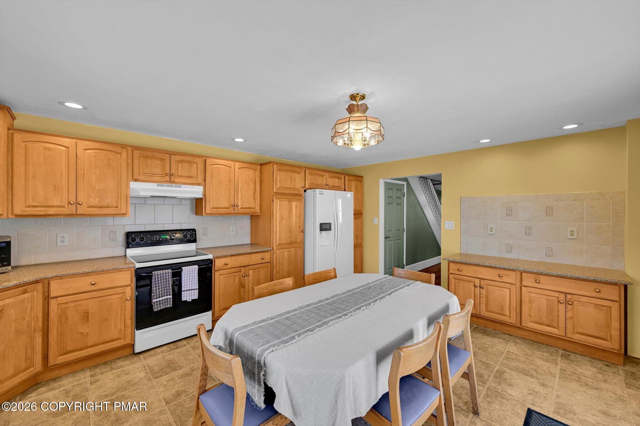 19-Eat In kitchen - 211 W Hazard Street, Summit Hill, PA 18250