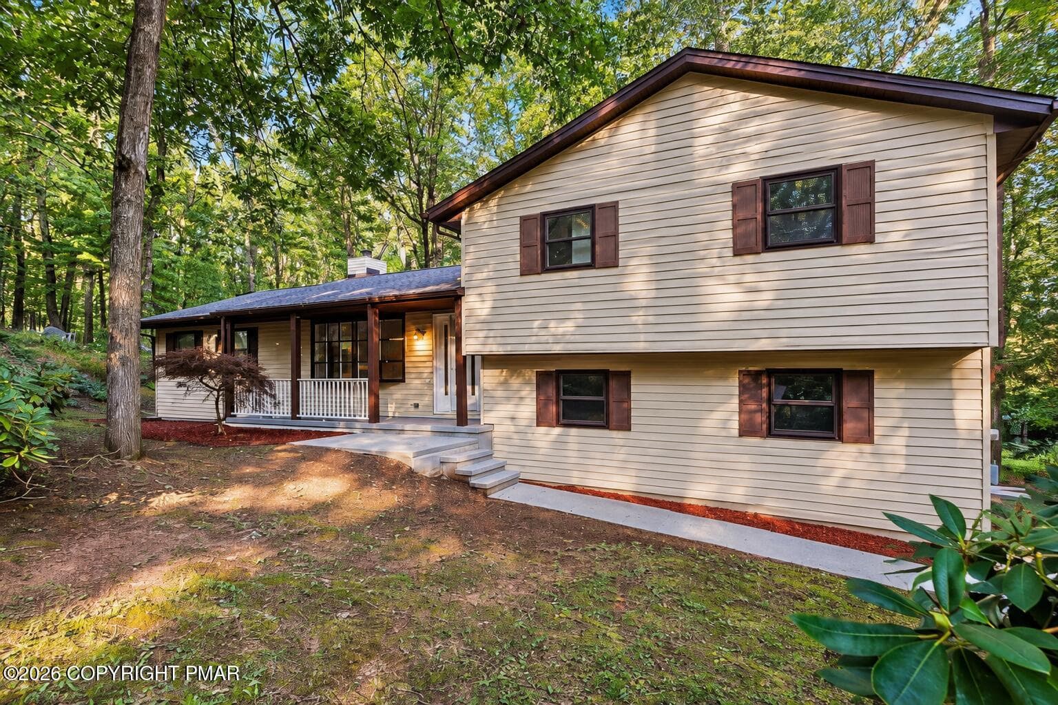 516 Black Oak Drive, Tannersville, PA 18372