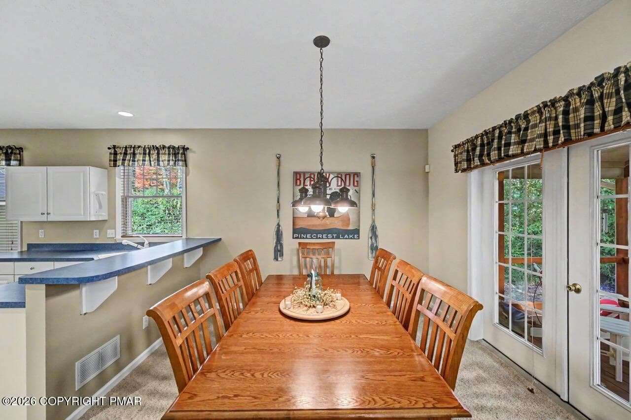 Dining - 127 Halfmoon Road, Pocono Pines, PA 18350