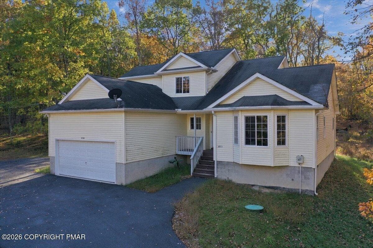 004-090_DJI_0854 - 2118 Scarborough Way, Bushkill, PA 18324