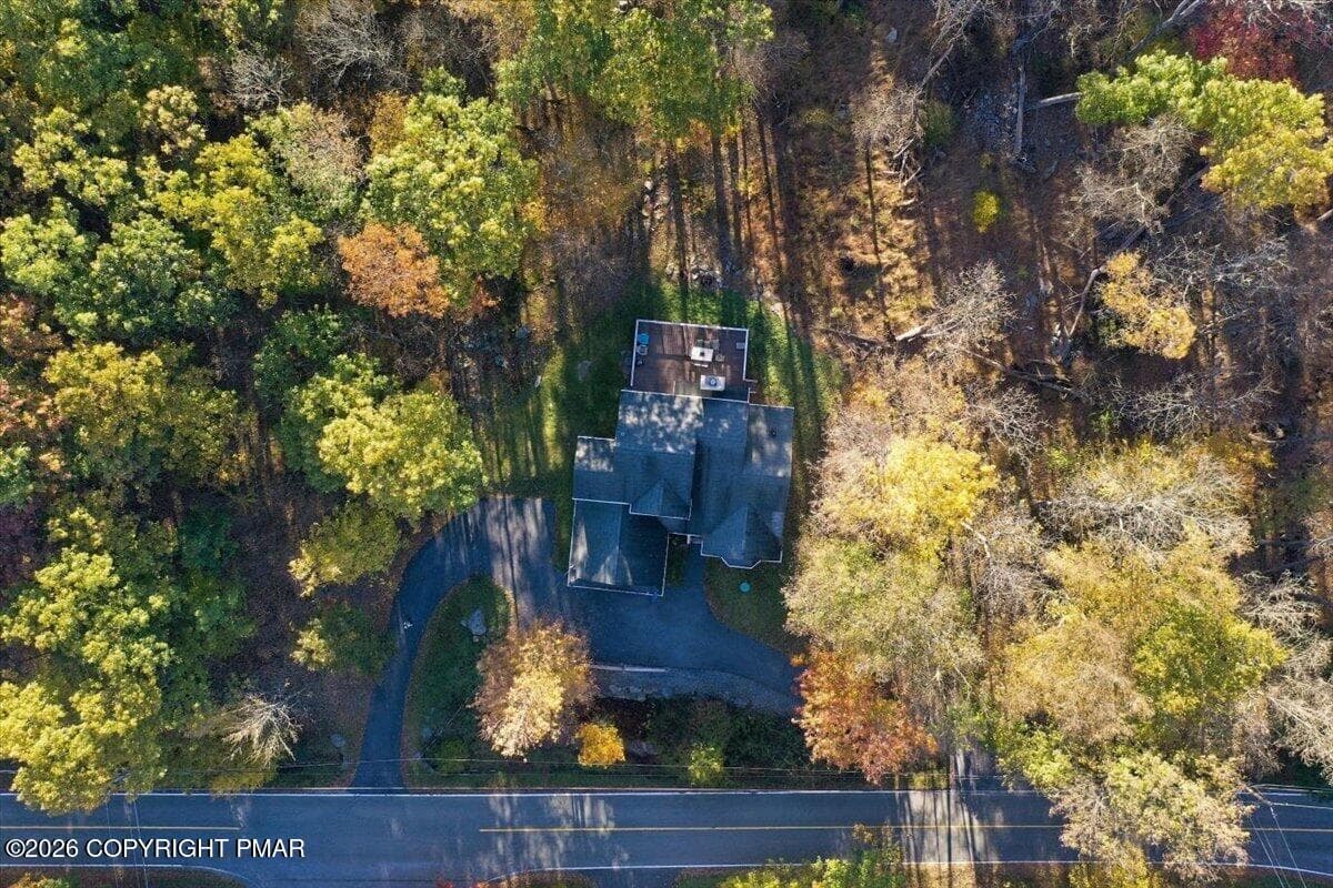 092-102_DJI_0869 - 2118 Scarborough Way, Bushkill, PA 18324