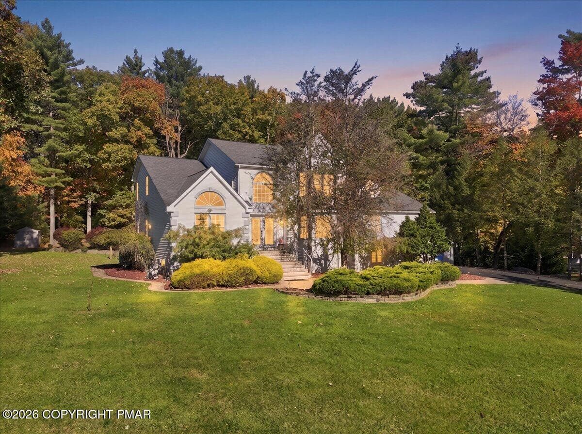 125 Estate Drive, East Stroudsburg, PA 18301