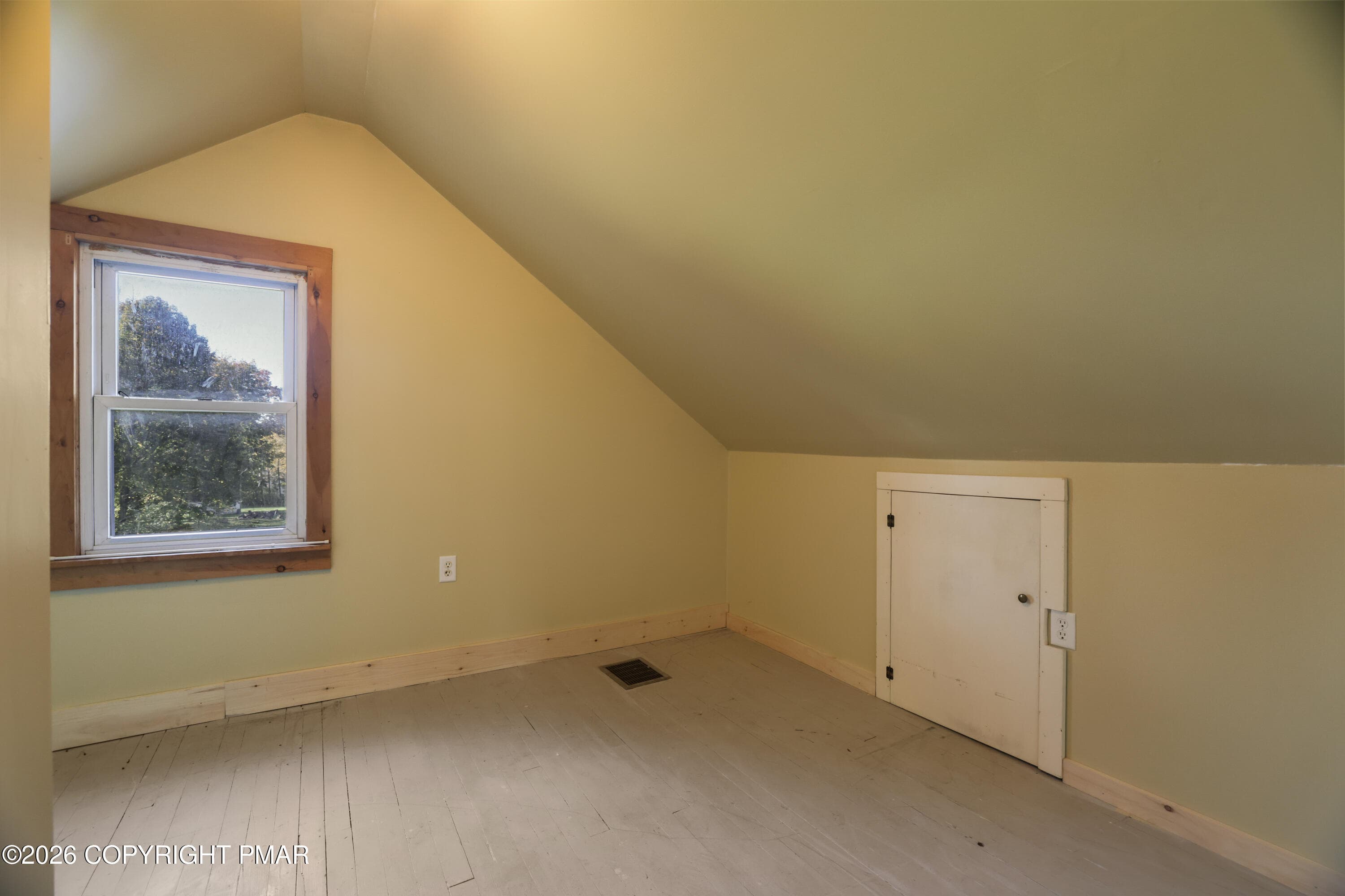 33-RBP56512 - 105 Squirrel Lane, Cresco, PA 18326