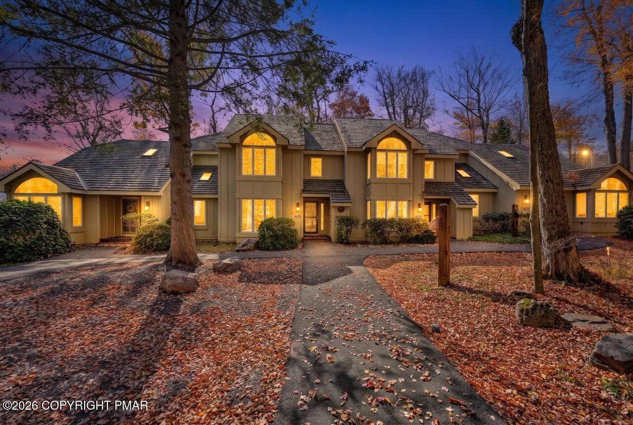 1063 Crestwoods, Pinecrest Lake - 1063 Crestwoods Drive, Pocono Pines, PA 18350