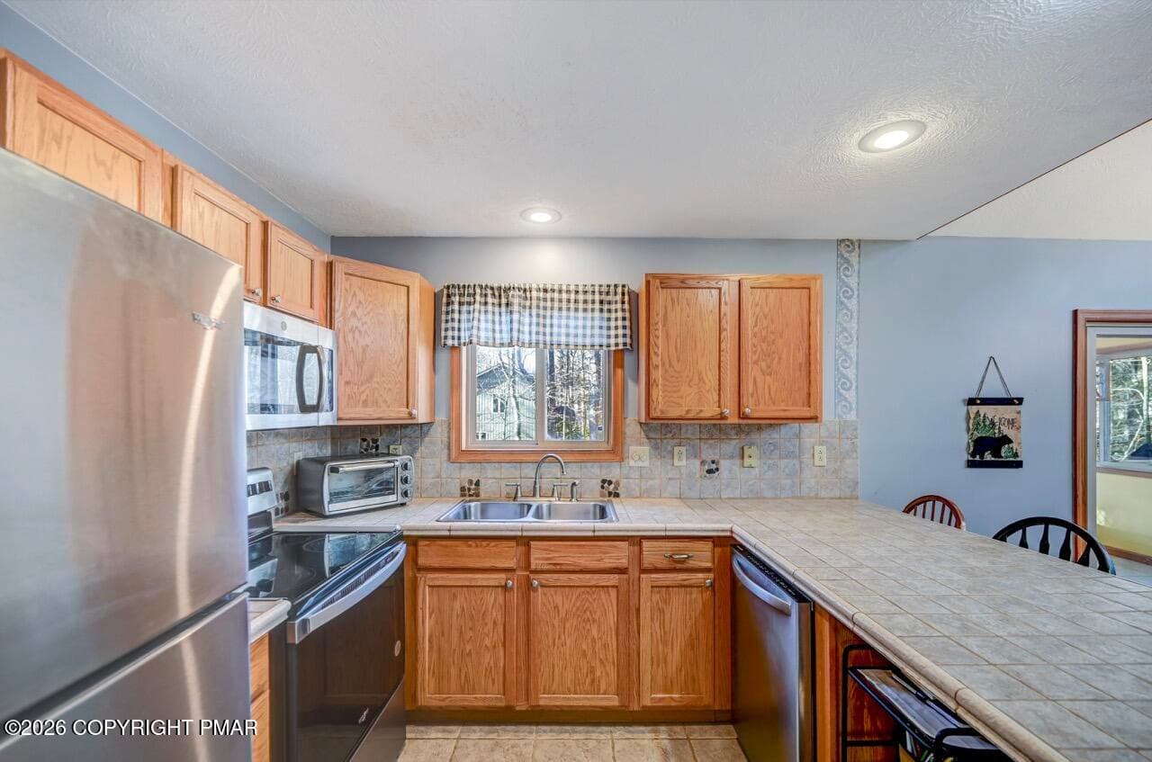Kitchen - 1575 Evergreen Road, Pocono Pines, PA 18350