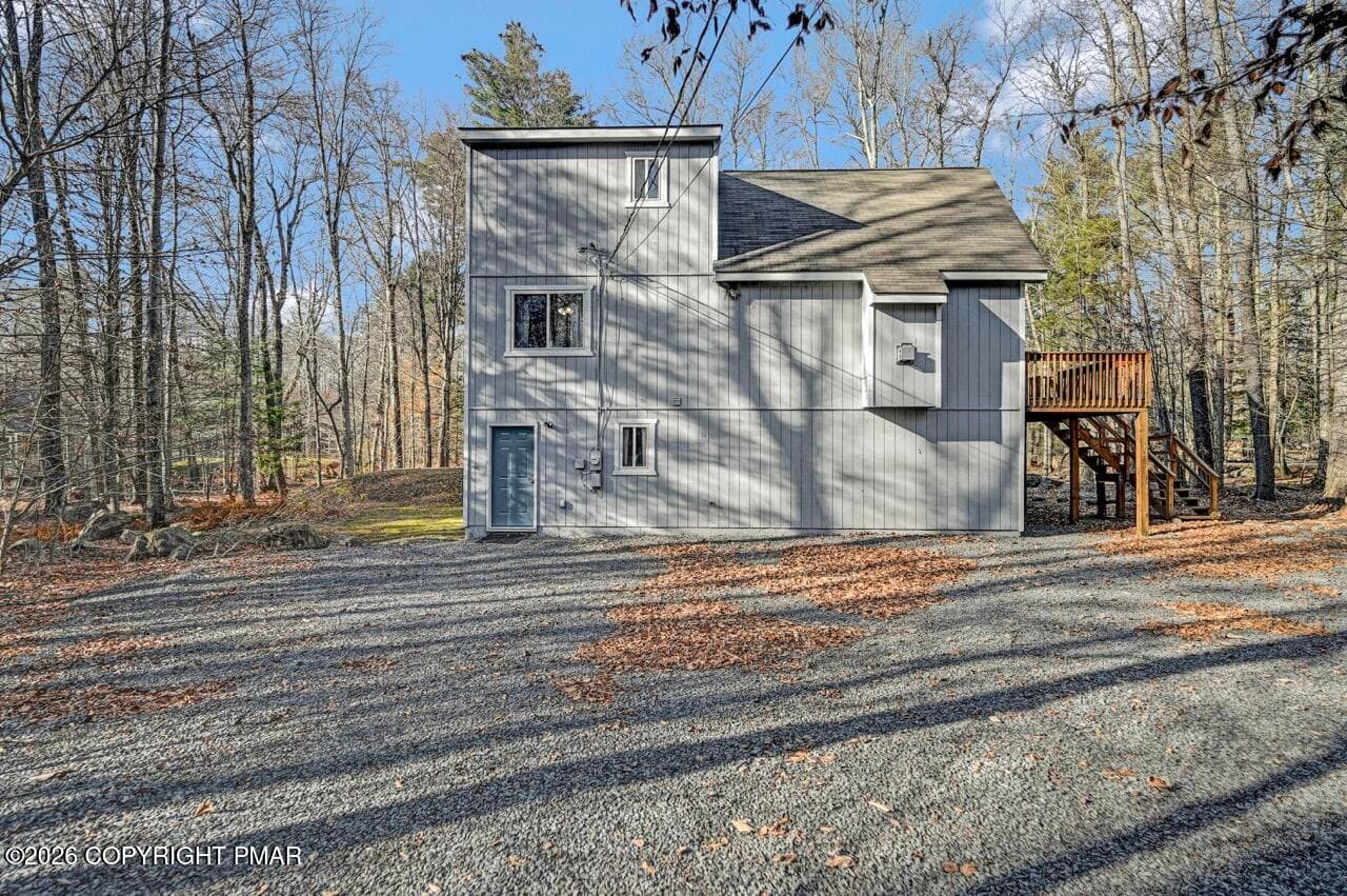 Side Entrance - 1575 Evergreen Road, Pocono Pines, PA 18350