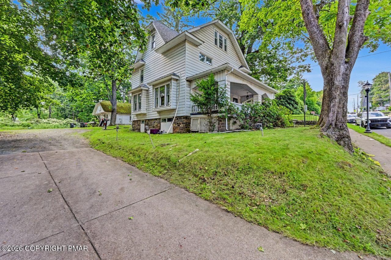 1392 Pocono Blvd 03 Large - 1392 Pocono Boulevard, Mount Pocono, PA 18344