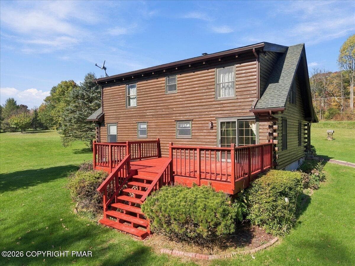 075-085_dji_fly_20261020_131012_0313_179 - 132 Lime Kiln Drive, Andreas, PA 18211