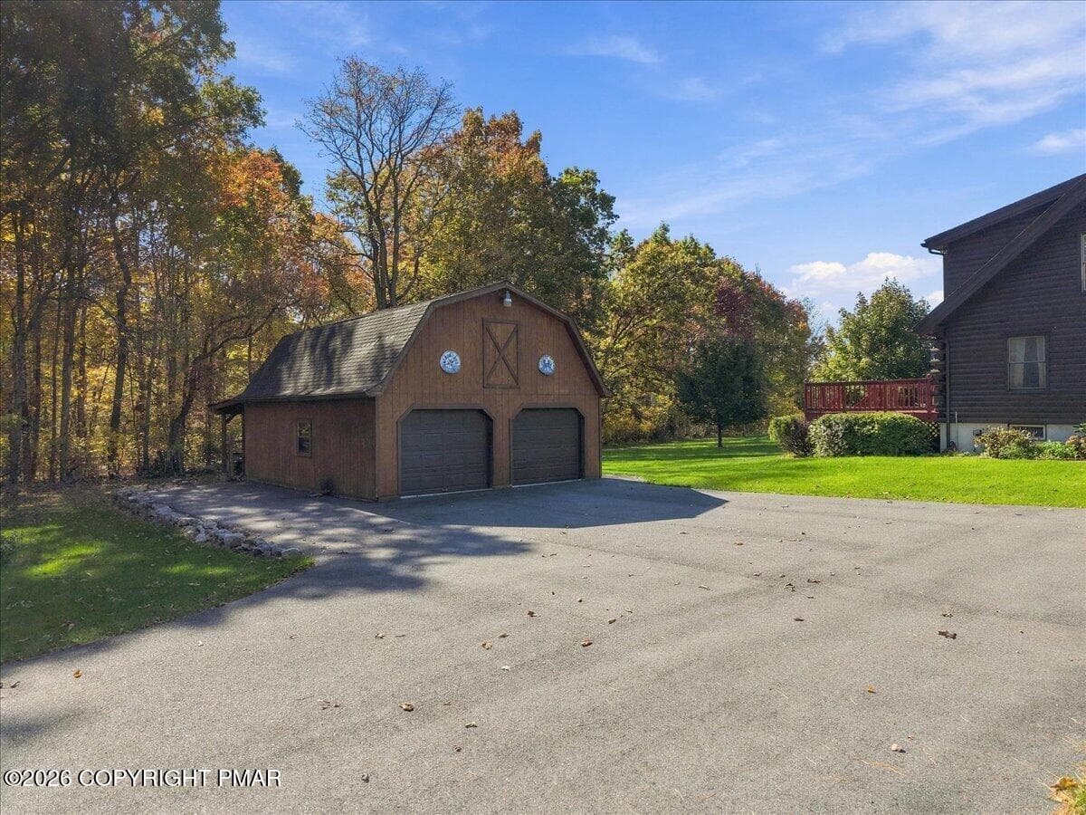 095-068_dji_fly_20261020_130534_0296_179 - 132 Lime Kiln Drive, Andreas, PA 18211