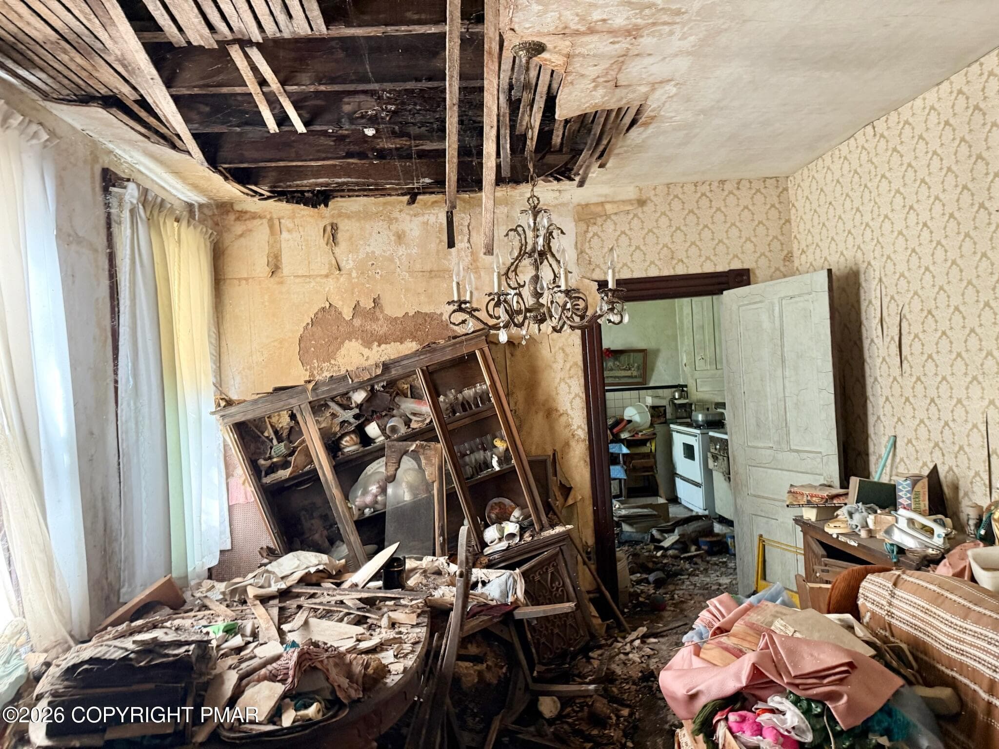 DiningRoom - 21 E Abbott Street, Lansford, PA 18232