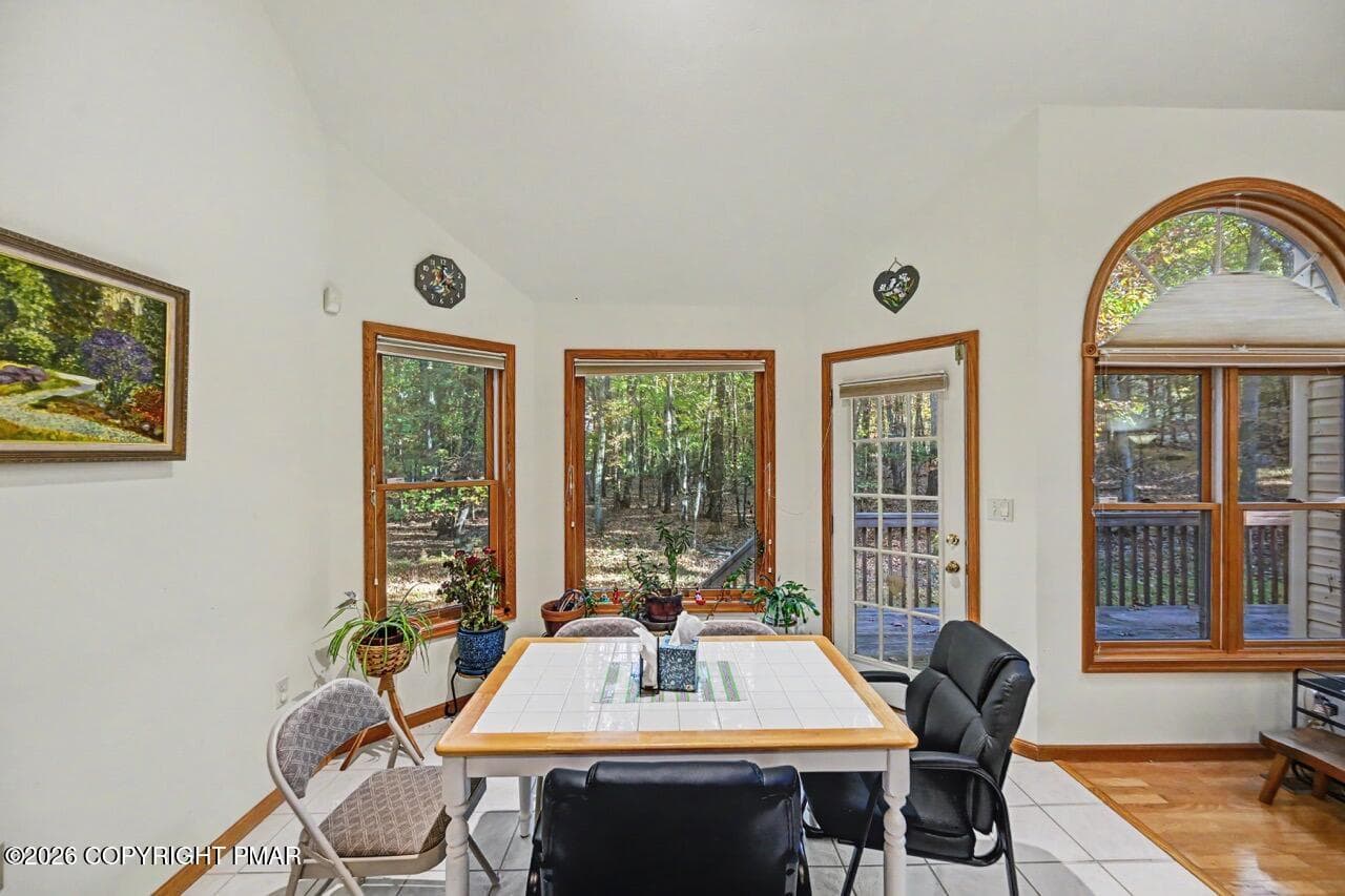 256 Pin Oak Rd 15 Large - 256 Pin Oak Road, Stroudsburg, PA 18360