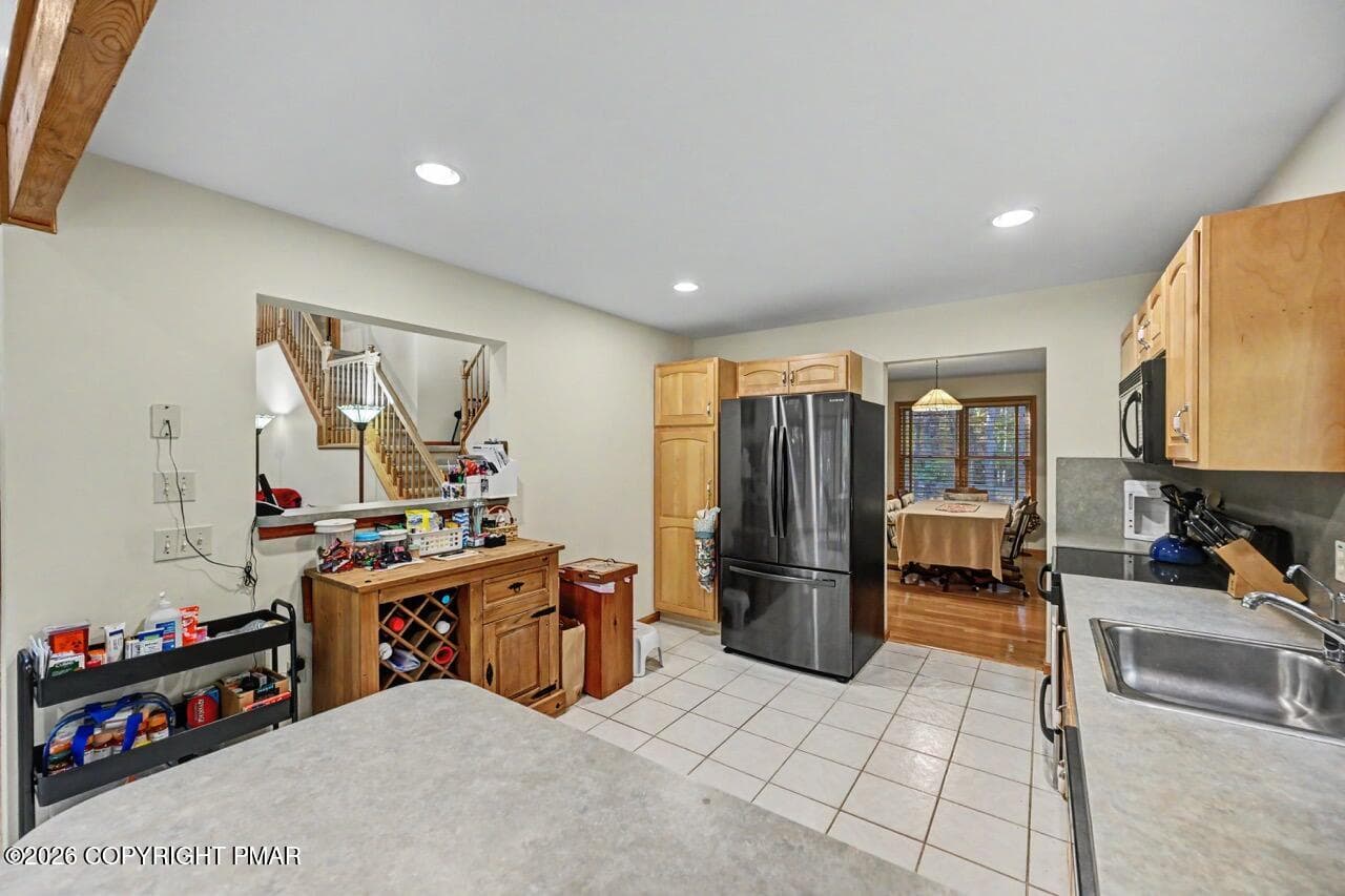256 Pin Oak Rd 21 Large - 256 Pin Oak Road, Stroudsburg, PA 18360