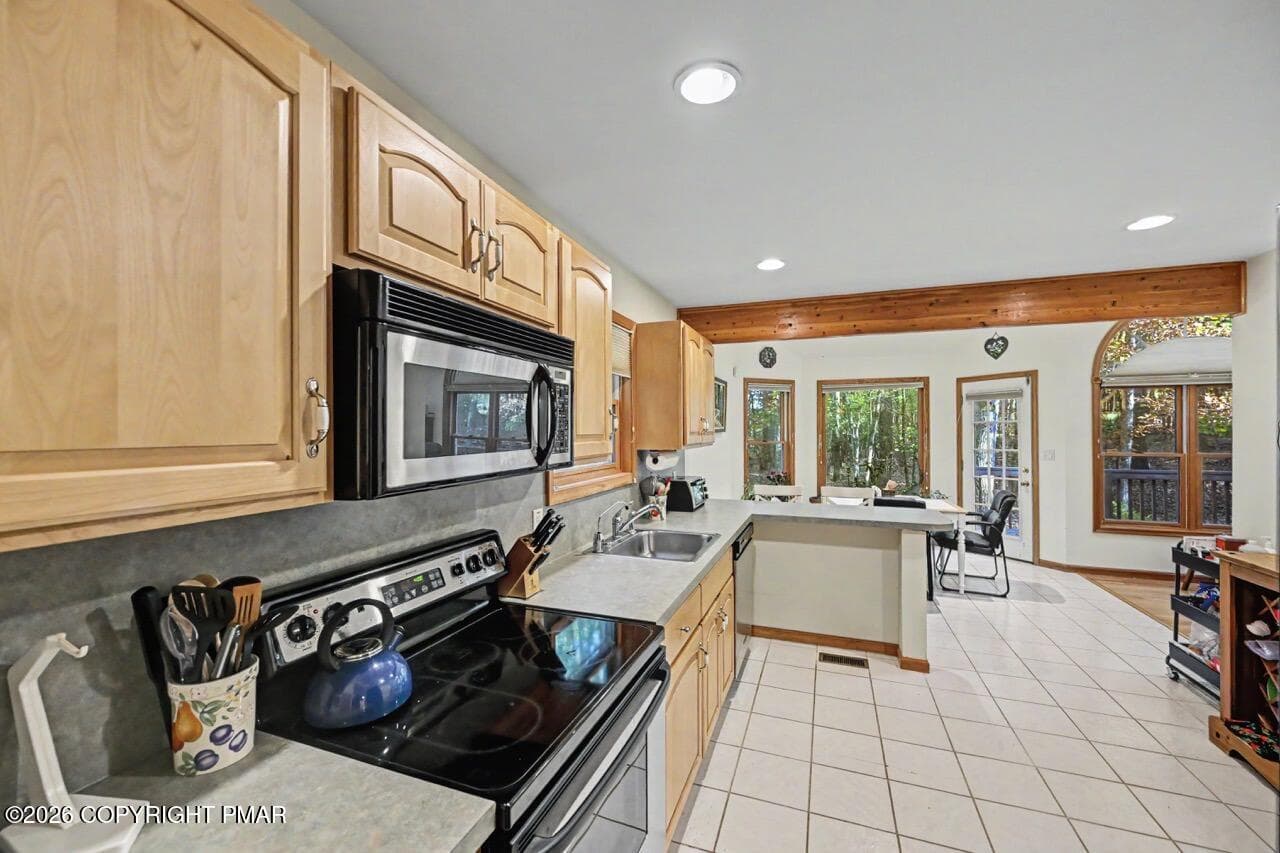 256 Pin Oak Rd 23 Large - 256 Pin Oak Road, Stroudsburg, PA 18360