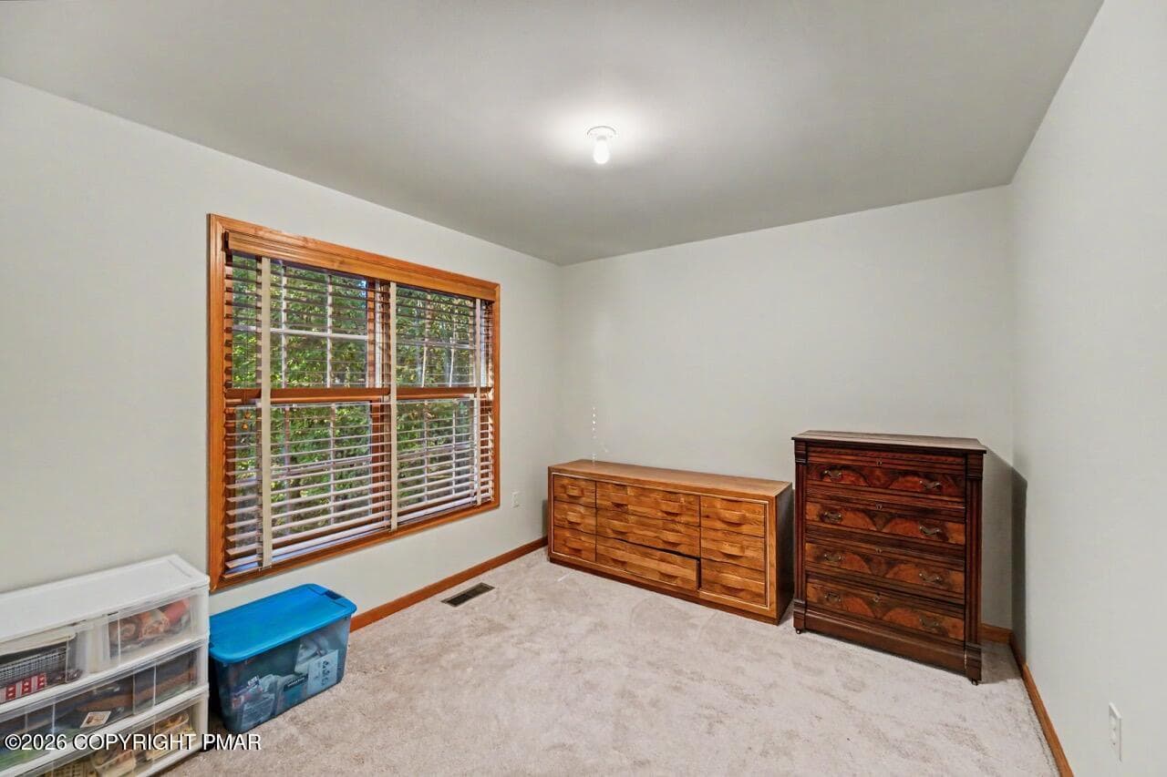 256 Pin Oak Rd 55 Large - 256 Pin Oak Road, Stroudsburg, PA 18360