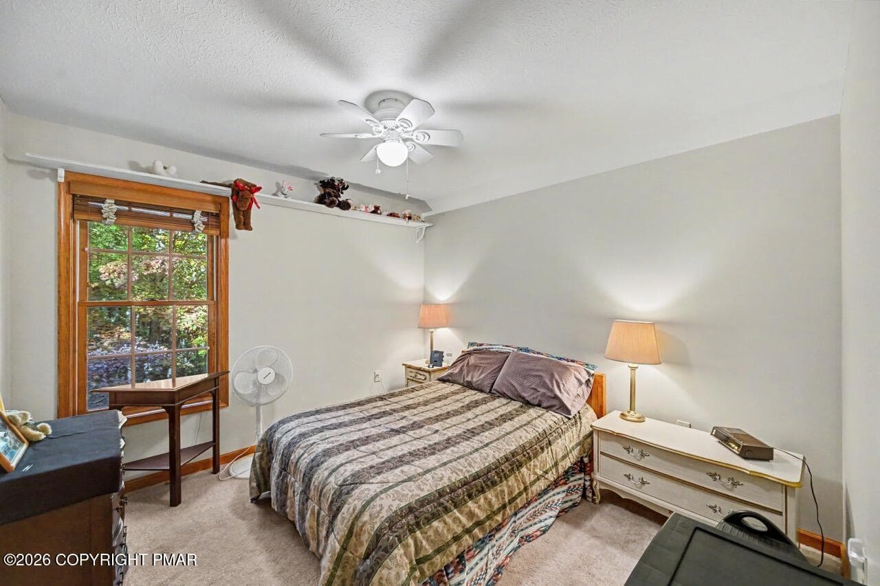 256 Pin Oak Rd 58 Large - 256 Pin Oak Road, Stroudsburg, PA 18360