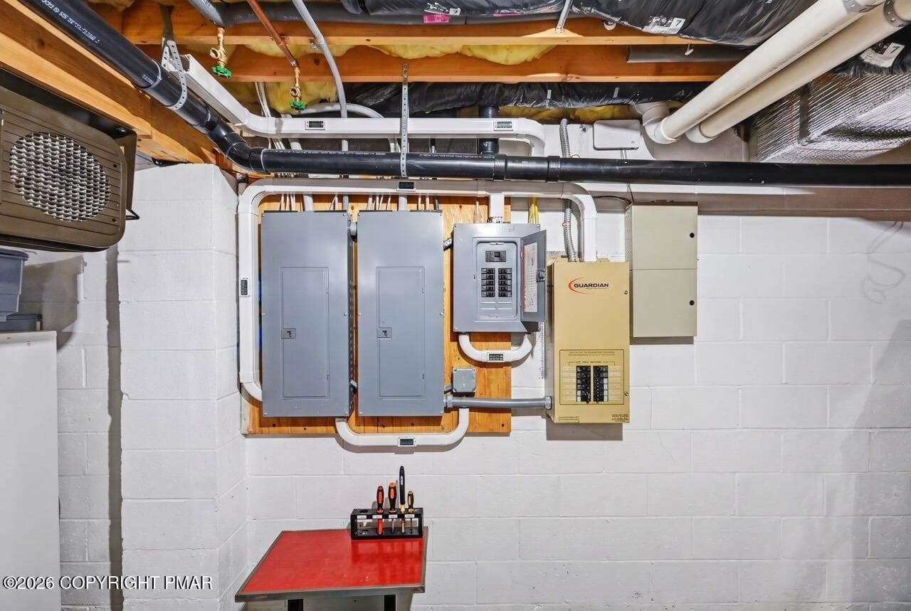256 Pin Oak Rd 72-enhanced-1792642667358 - 256 Pin Oak Road, Stroudsburg, PA 18360
