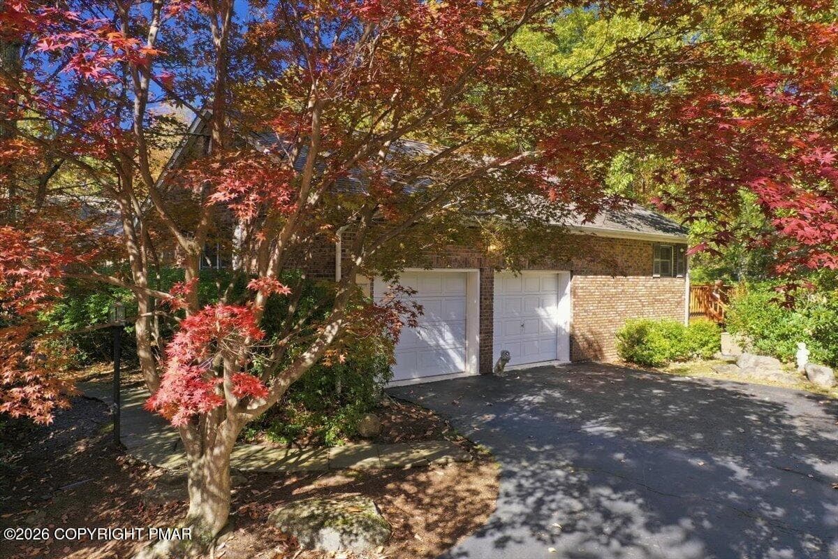 002-154_DJI_0904 - 233 Wyndham Drive, Cresco, PA 18326
