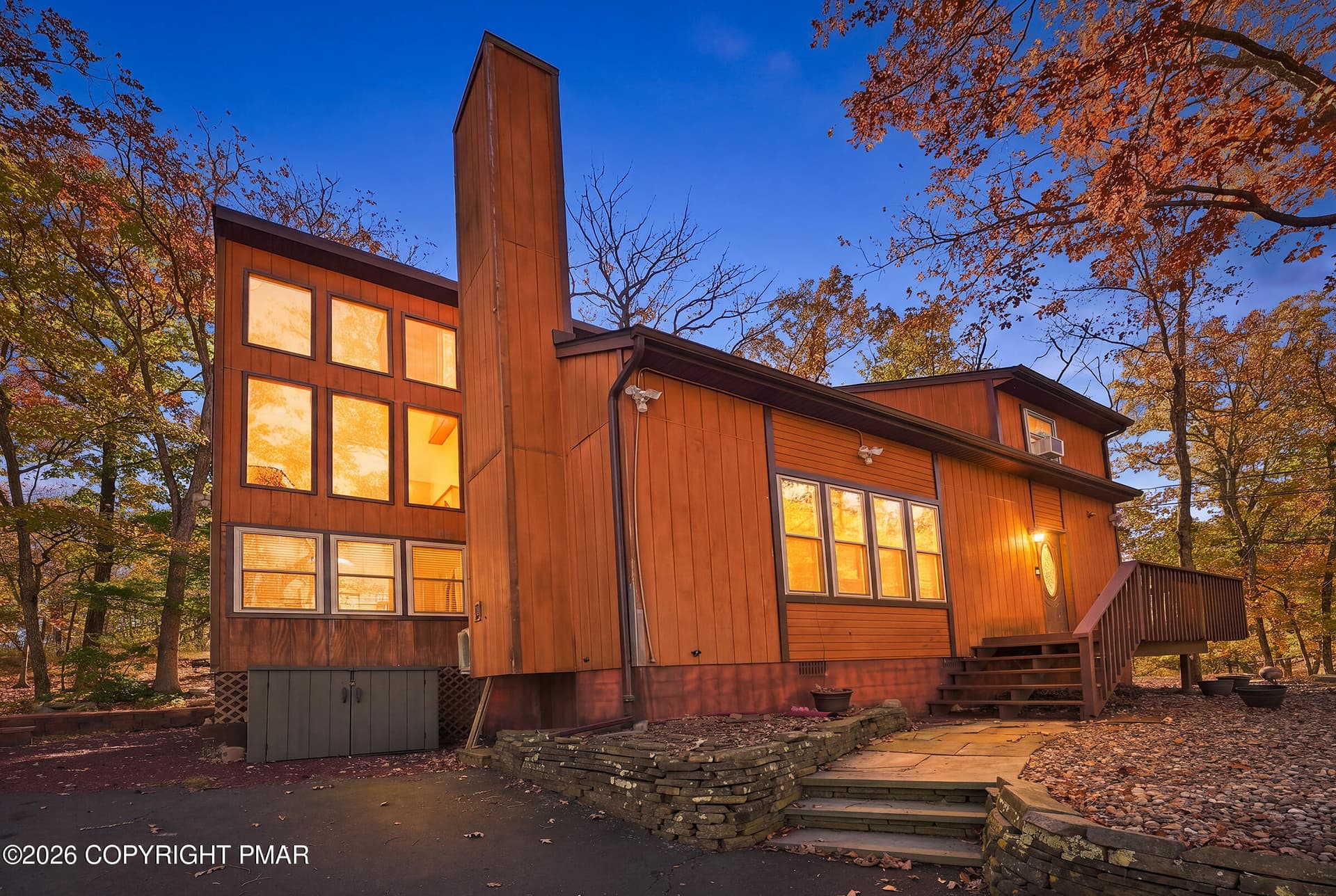 122 Dover Drive, Bushkill, PA 18324