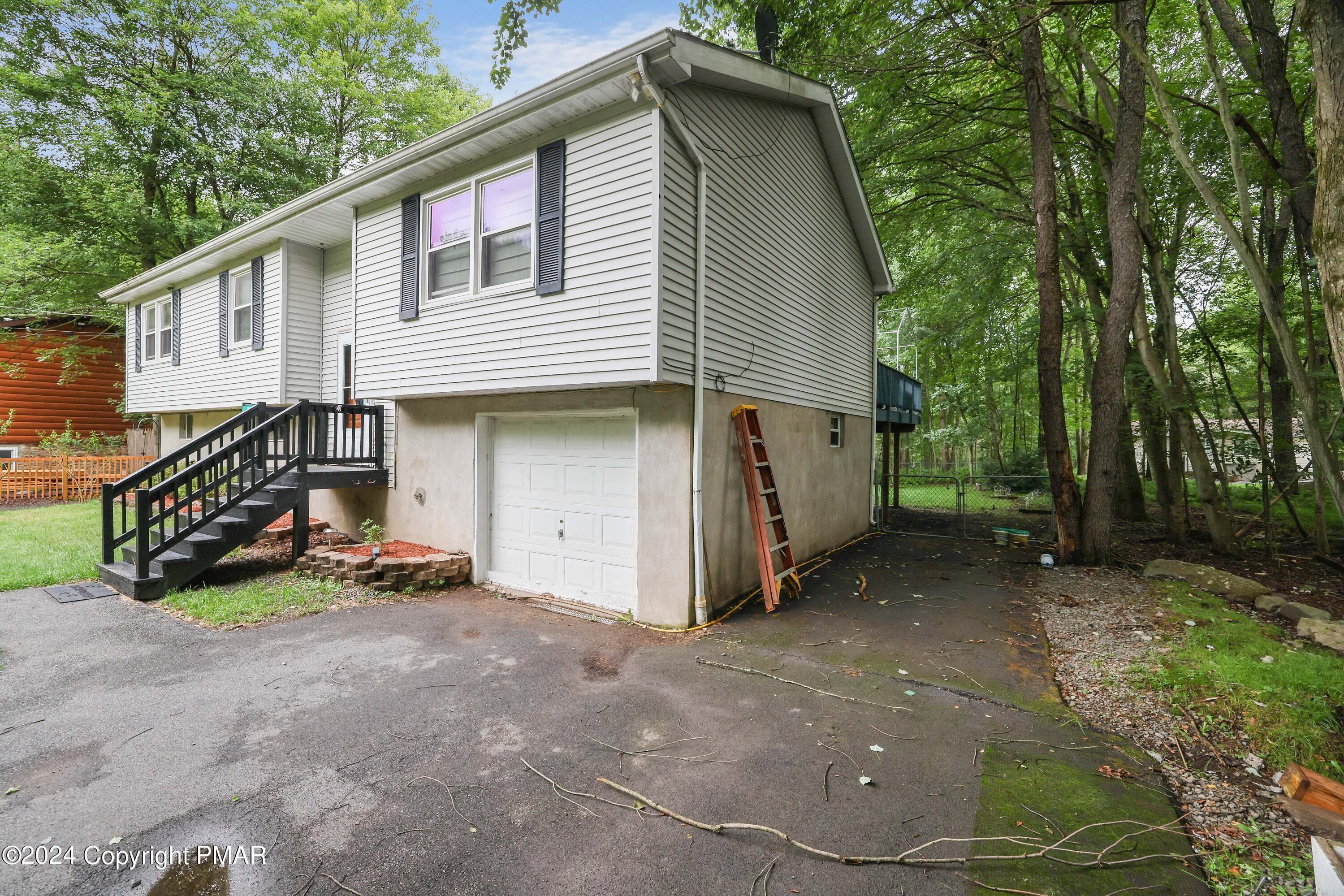 RBR55804 - 108 Moccasin Trail, Pocono Lake, PA 18347, Pocono Lake