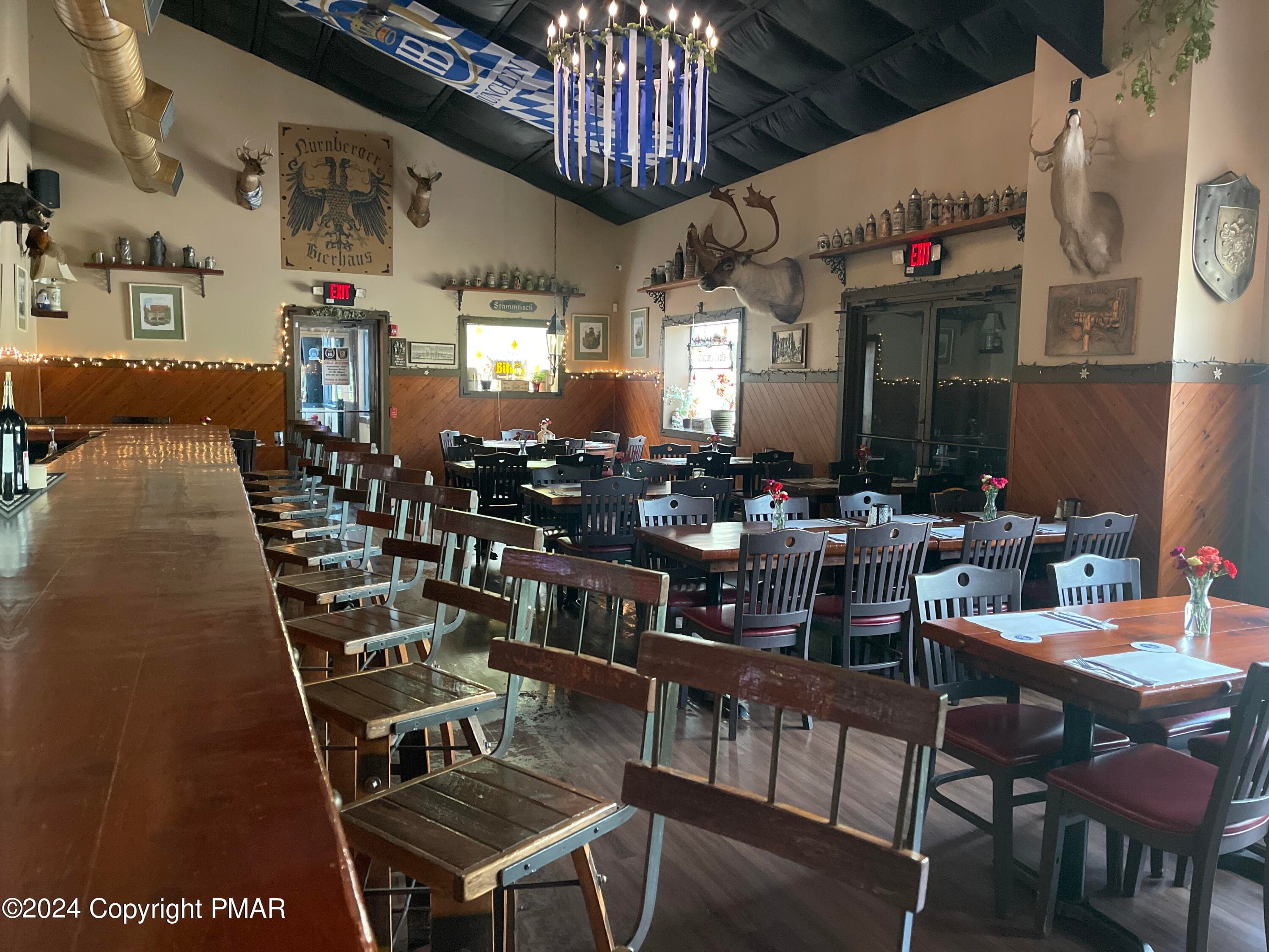11.1 Bar - 2136 Lake Ariel Highway, Lake Ariel, PA 18436, Lake Ariel