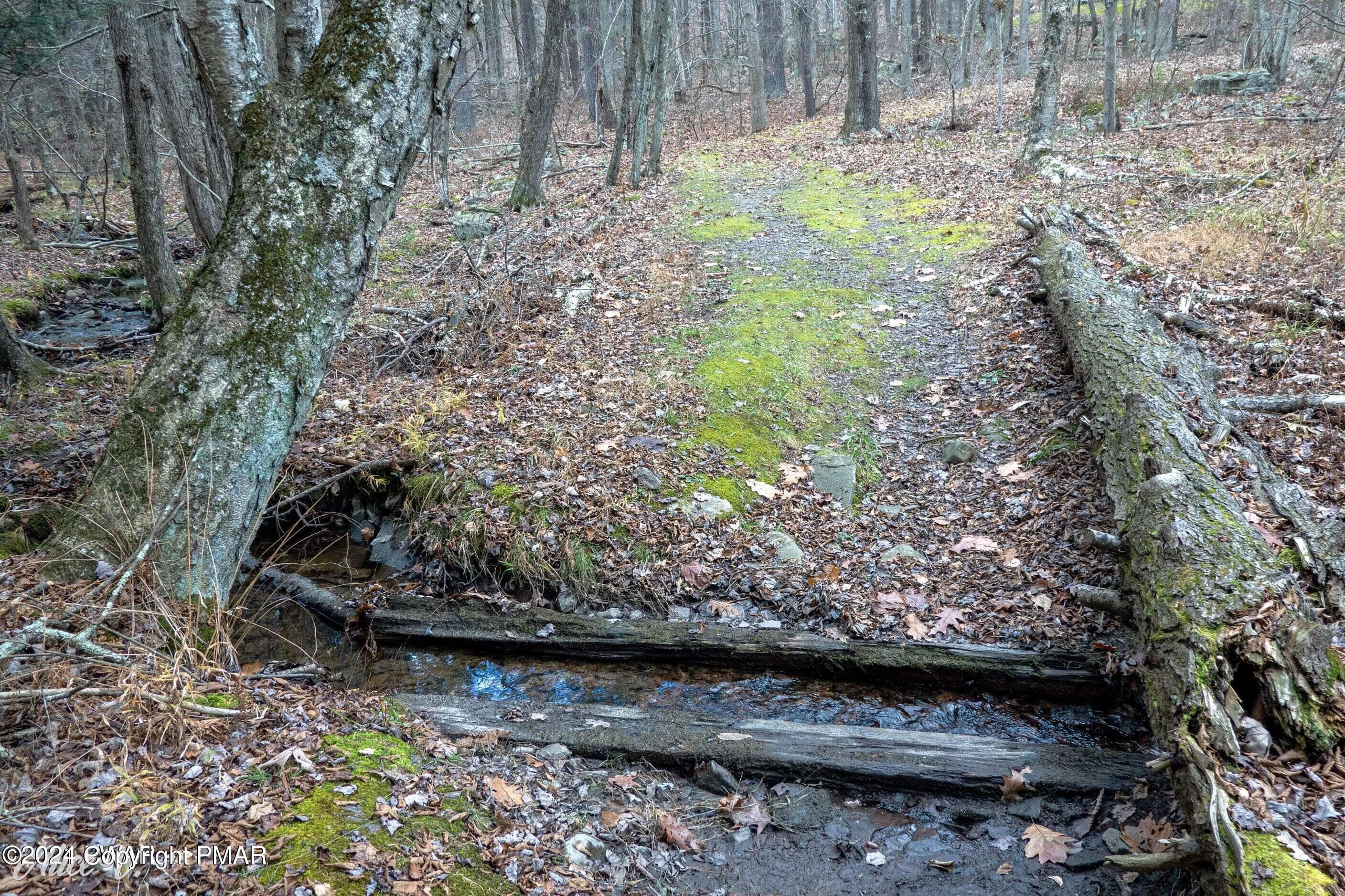 Hug 11 - Hidden Hollow, Hawley, PA 18428, Hawley