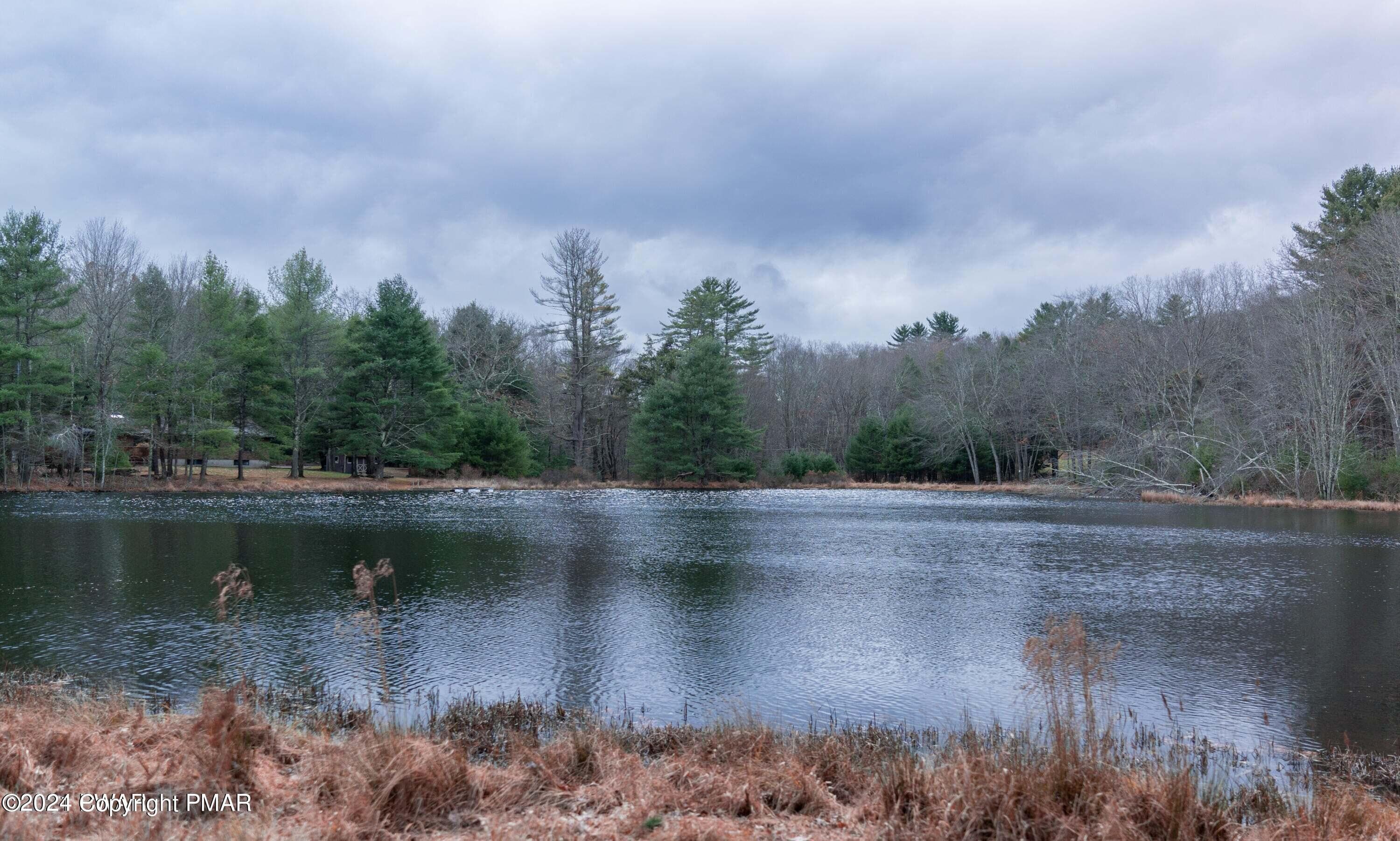 Hug 20 - Hidden Hollow, Hawley, PA 18428, Hawley