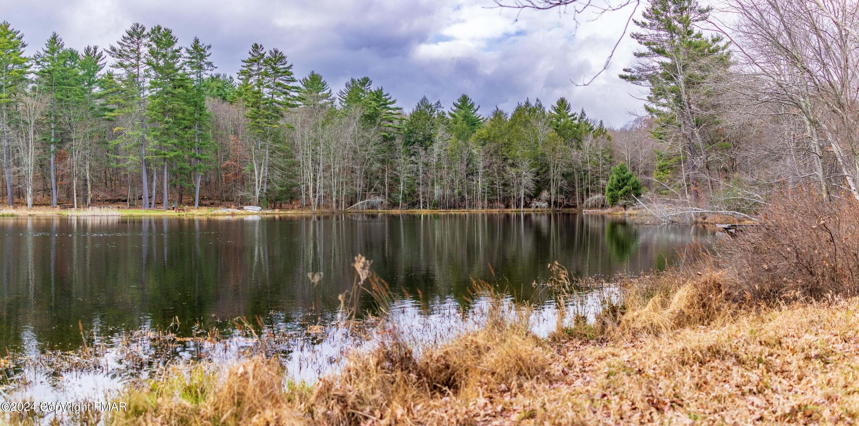 Hug 21 - Hidden Hollow, Hawley, PA 18428, Hawley