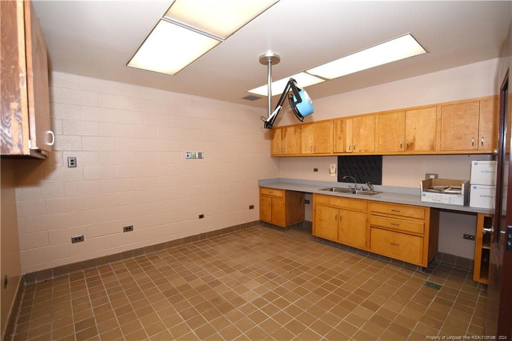 Photo 5 - 1212 S WALNUT Street S, Fairmont, NC 28340