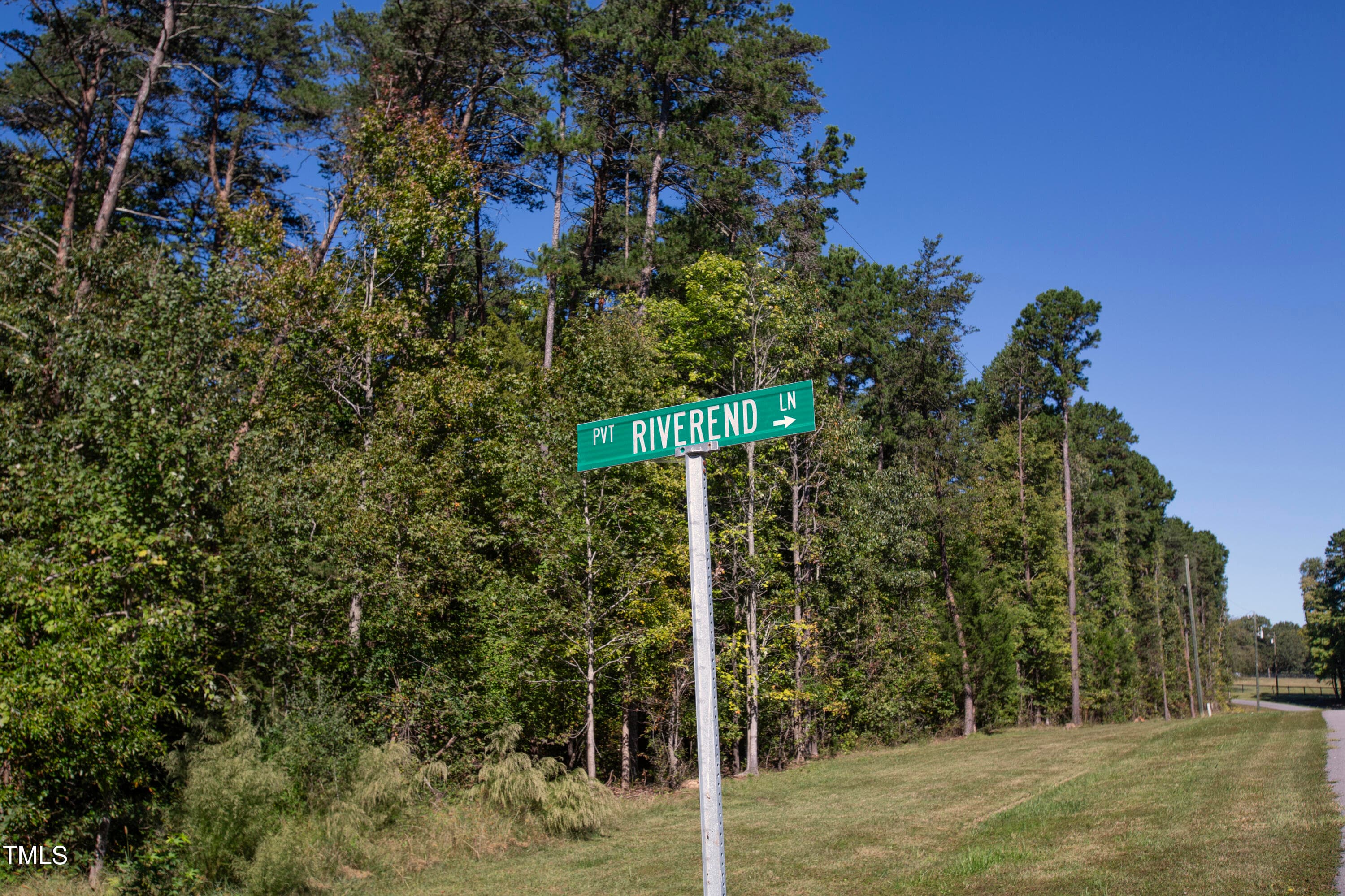 Grounds 01 - 1879 Riverend Lane, Semora, NC 27343