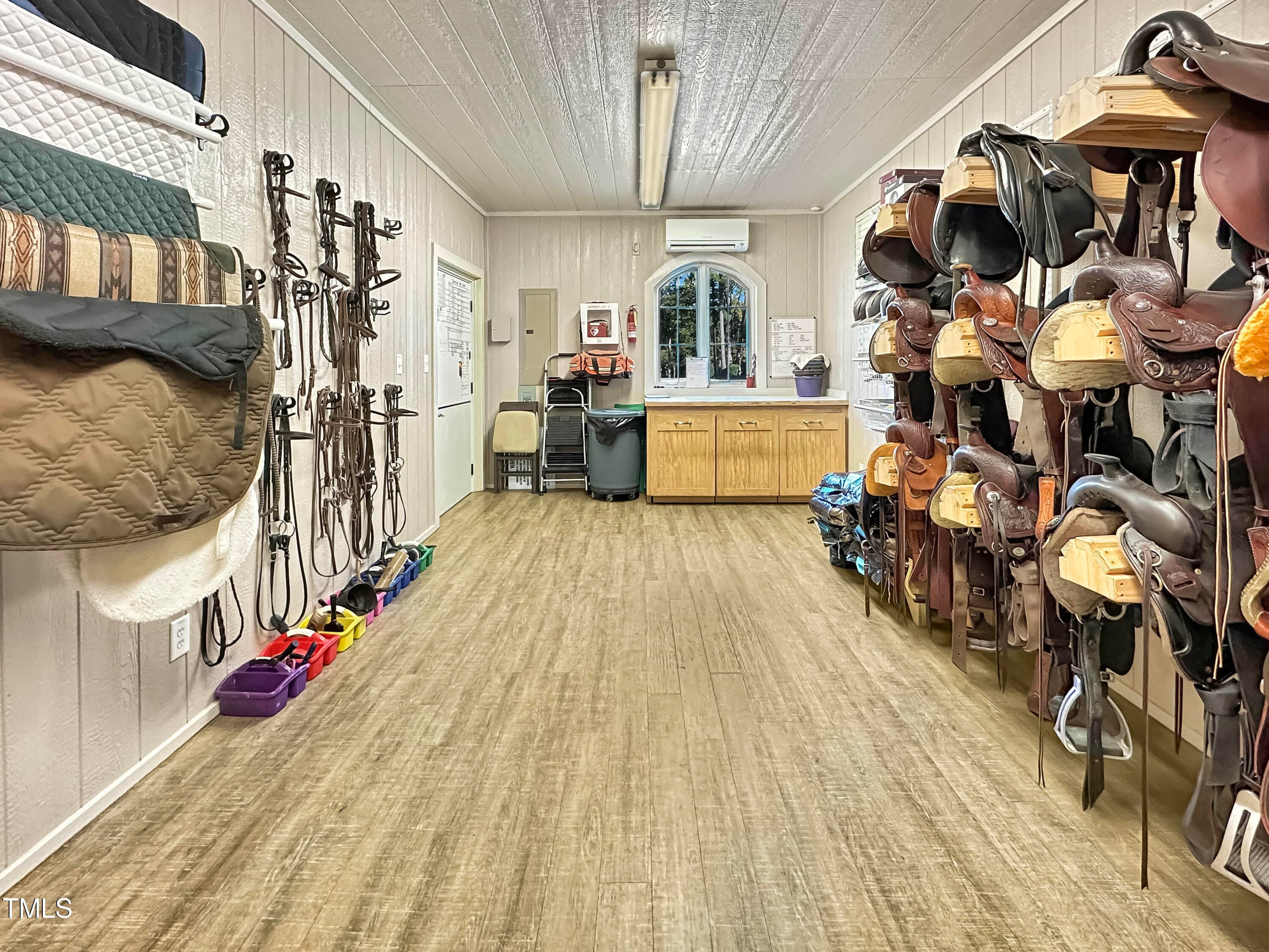 Horse Barn Tack & Feed - 1879 Riverend Lane, Semora, NC 27343