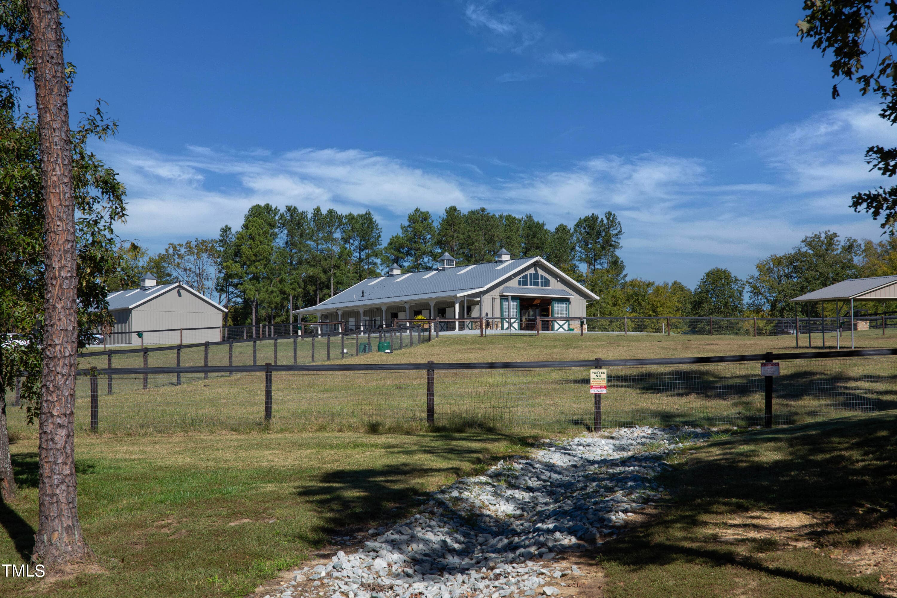 Riverend Barns - 8589 Mcghees Mill Road, Semora, NC 27343