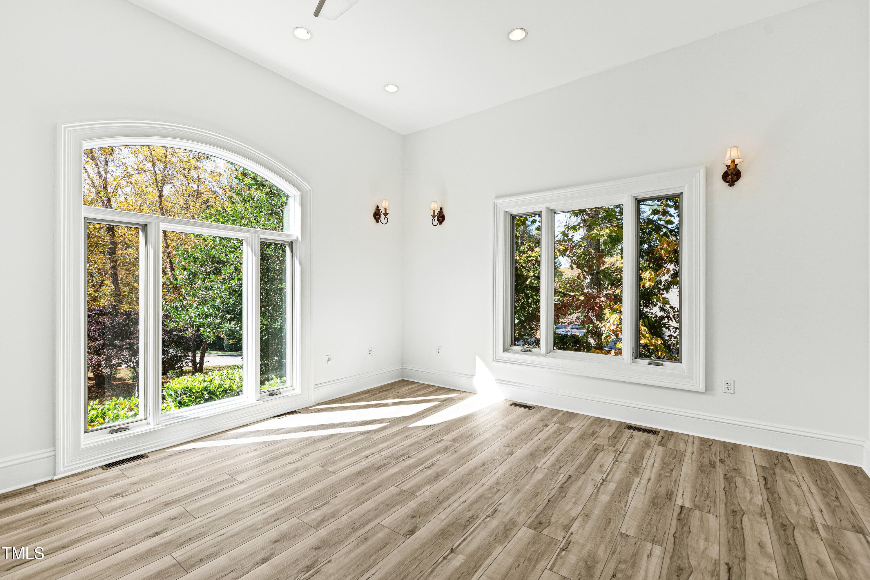Worth-25 - 40002 Worth, Chapel Hill, NC 27517, Chapel Hill