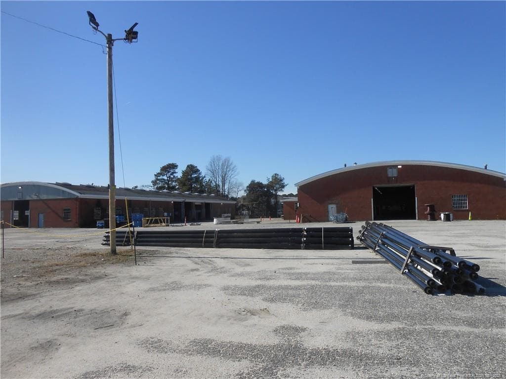 Front/East Side - 3500 E Elizabethtown Road, Lumberton, NC 28358