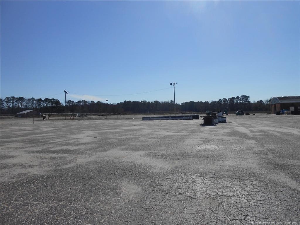 Front/Side Parking/Lot - 3500 E Elizabethtown Road, Lumberton, NC 28358