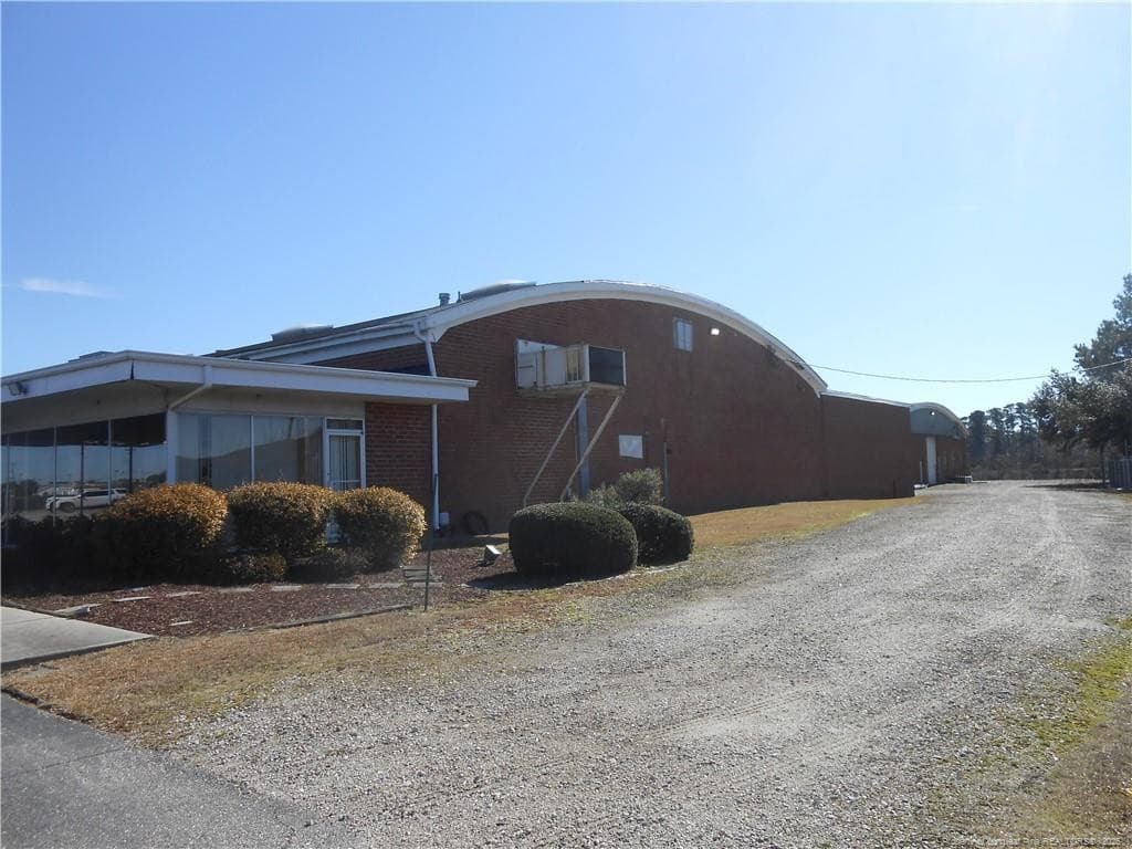 Front/West Side - 3500 E Elizabethtown Road, Lumberton, NC 28358