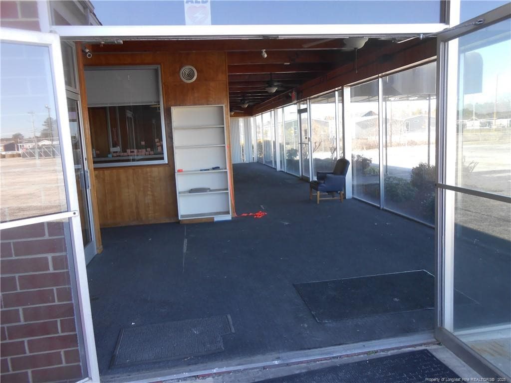 Front Bldg. - 3500 E Elizabethtown Road, Lumberton, NC 28358