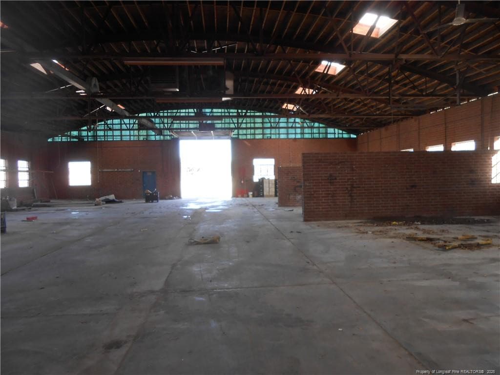 Rear Bldg. - 3500 E Elizabethtown Road, Lumberton, NC 28358