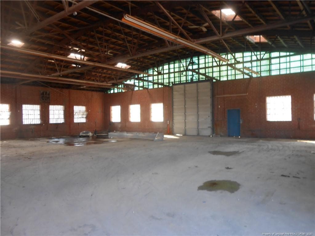 Rear Bldg. - 3500 E Elizabethtown Road, Lumberton, NC 28358