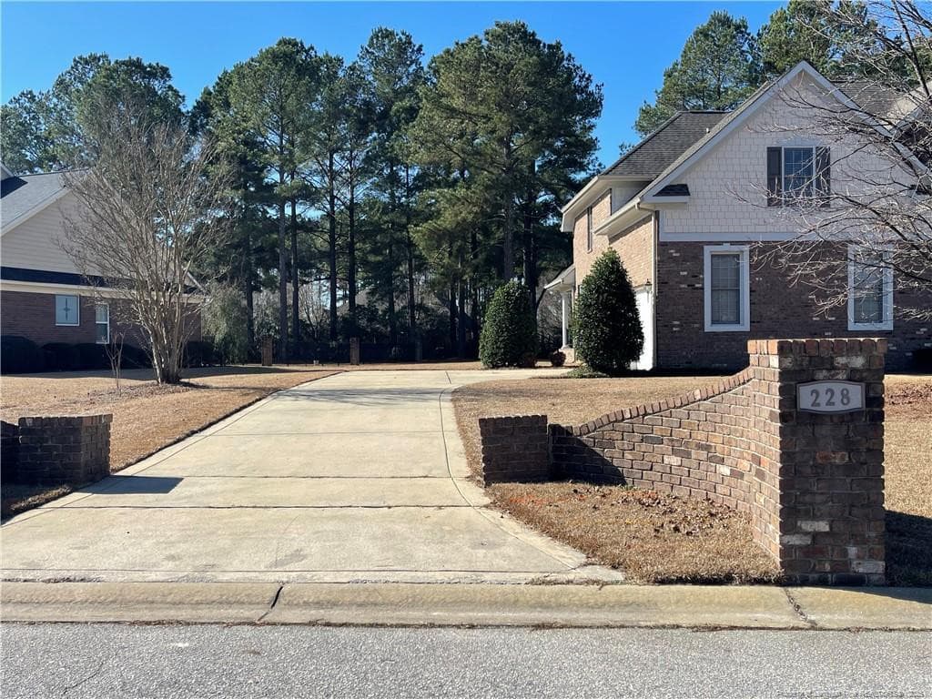Photo 2 - 228 Stoneleigh Drive, Fayetteville, NC 28311, Fayetteville