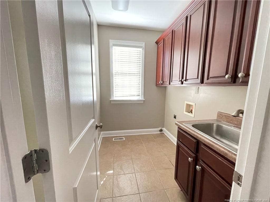 Photo 12 - 228 Stoneleigh Drive, Fayetteville, NC 28311, Fayetteville