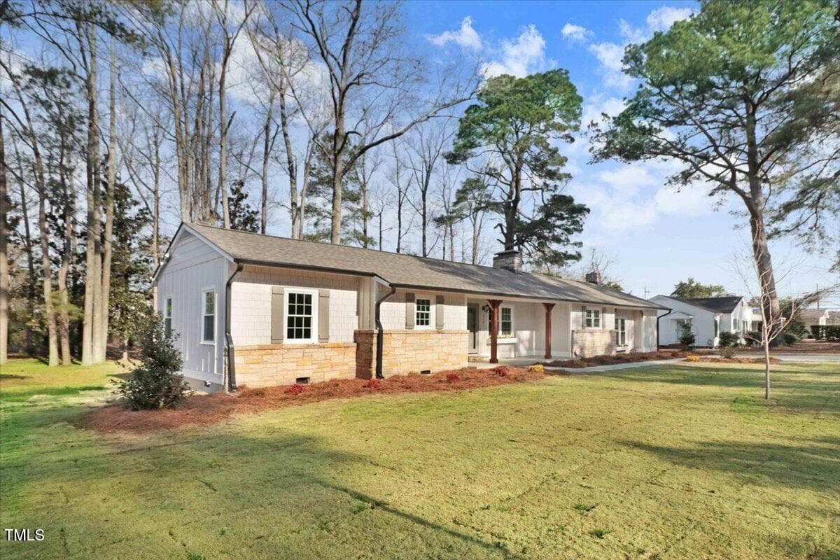 03-210 S General Lee Ave-3 - 210 S General Lee Avenue, Dunn, NC 28334