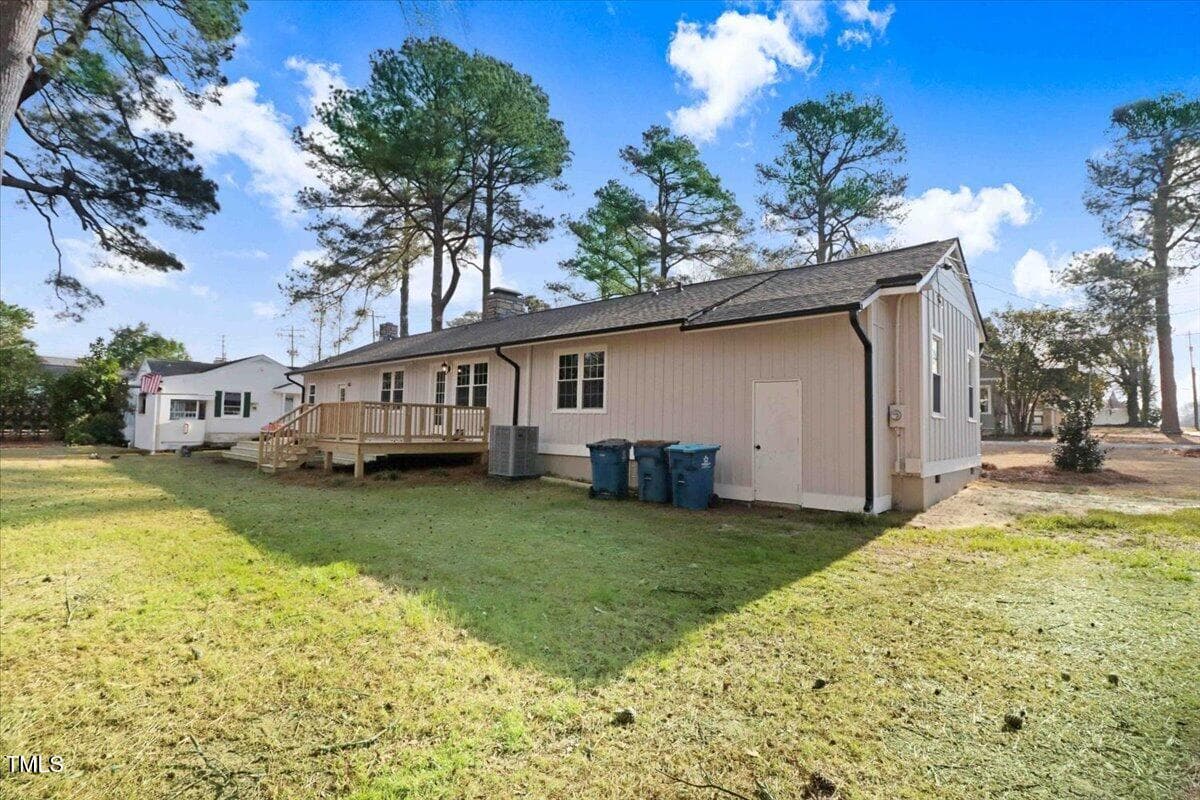 05-210 S General Lee Ave-5 - 210 S General Lee Avenue, Dunn, NC 28334